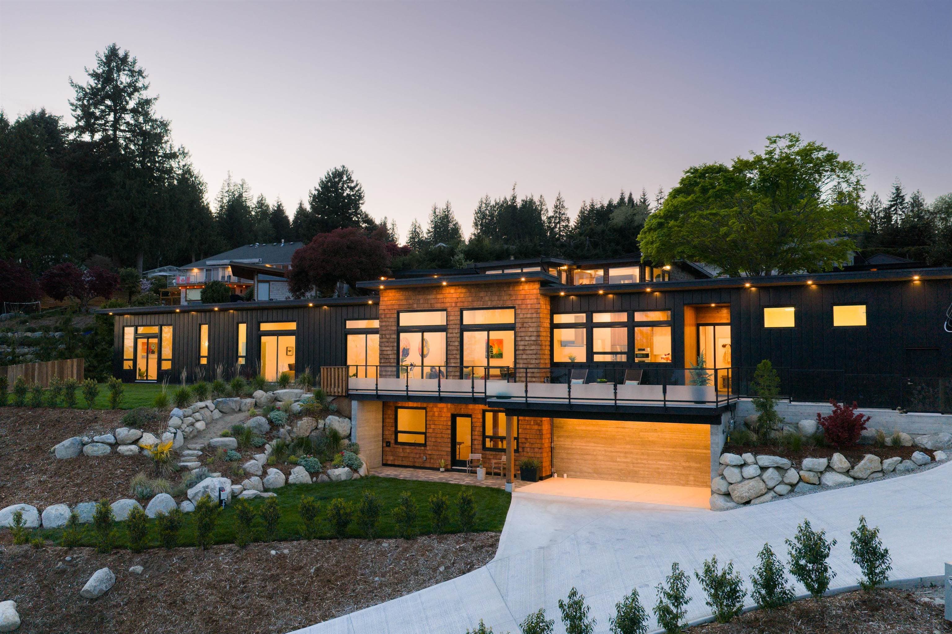 980 Gower Point Road, Gibsons