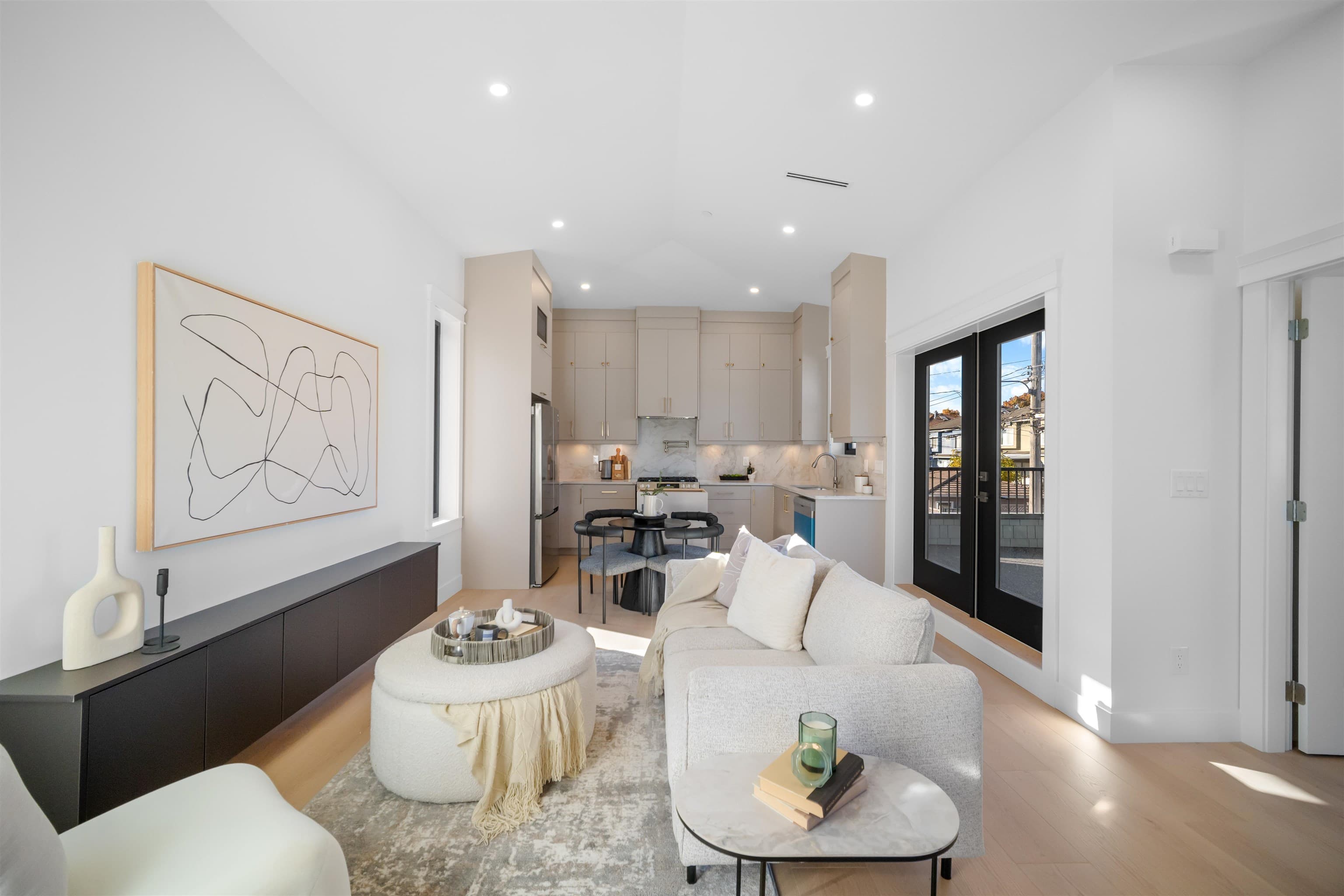 1611 E 58th Avenue, Vancouver