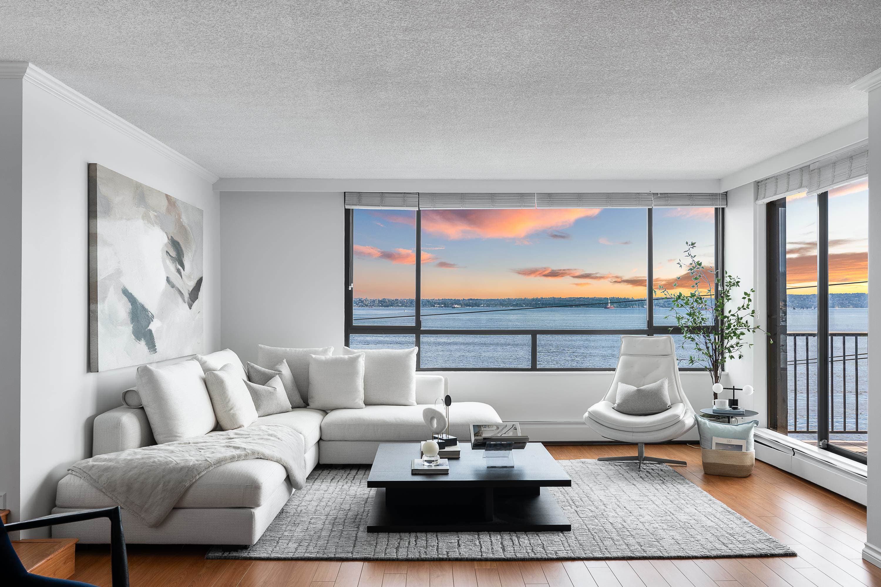 302 - 1930 Bellevue Avenue, West Vancouver