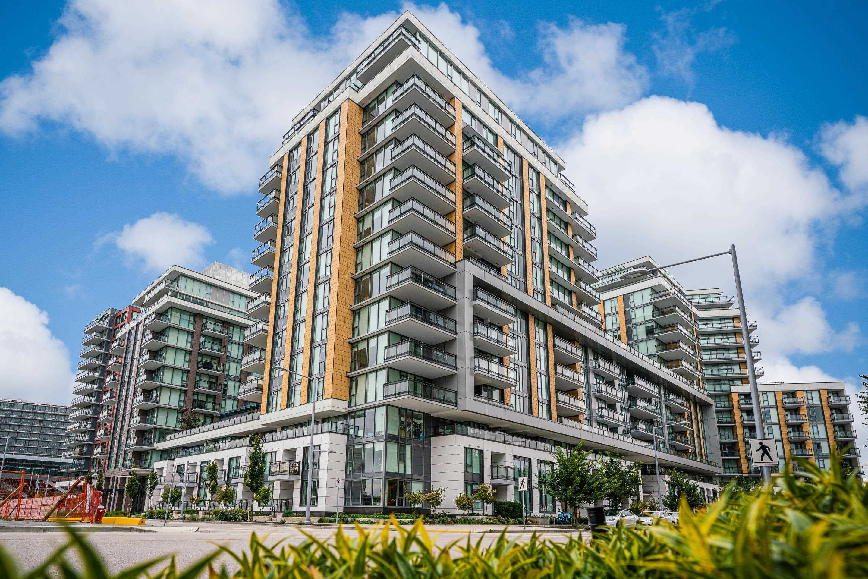 702 - 3200 Corvette Way, Richmond