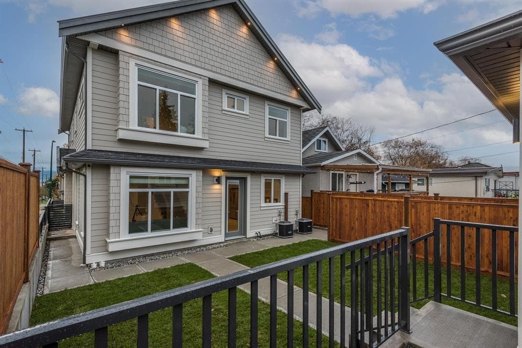 5222 Argyle Street, Vancouver