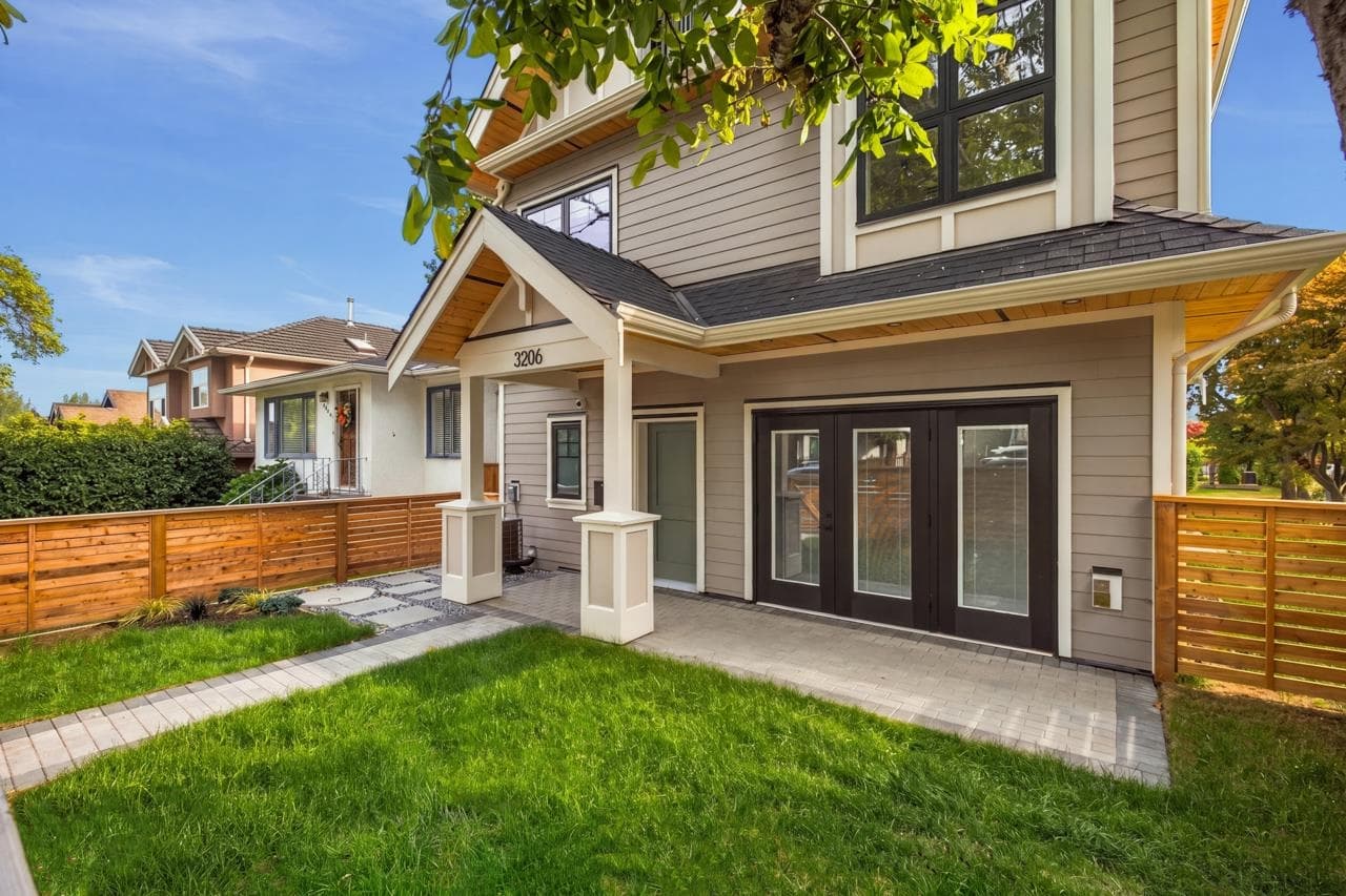 3206 E Georgia Street, Vancouver