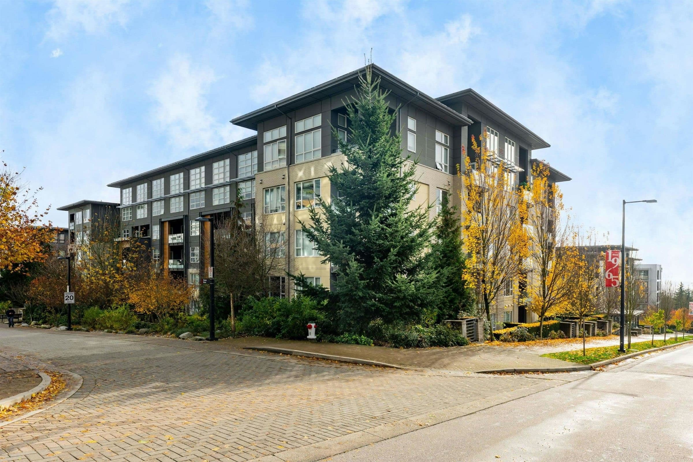 306 - 9168 Slopes Mews, Burnaby
