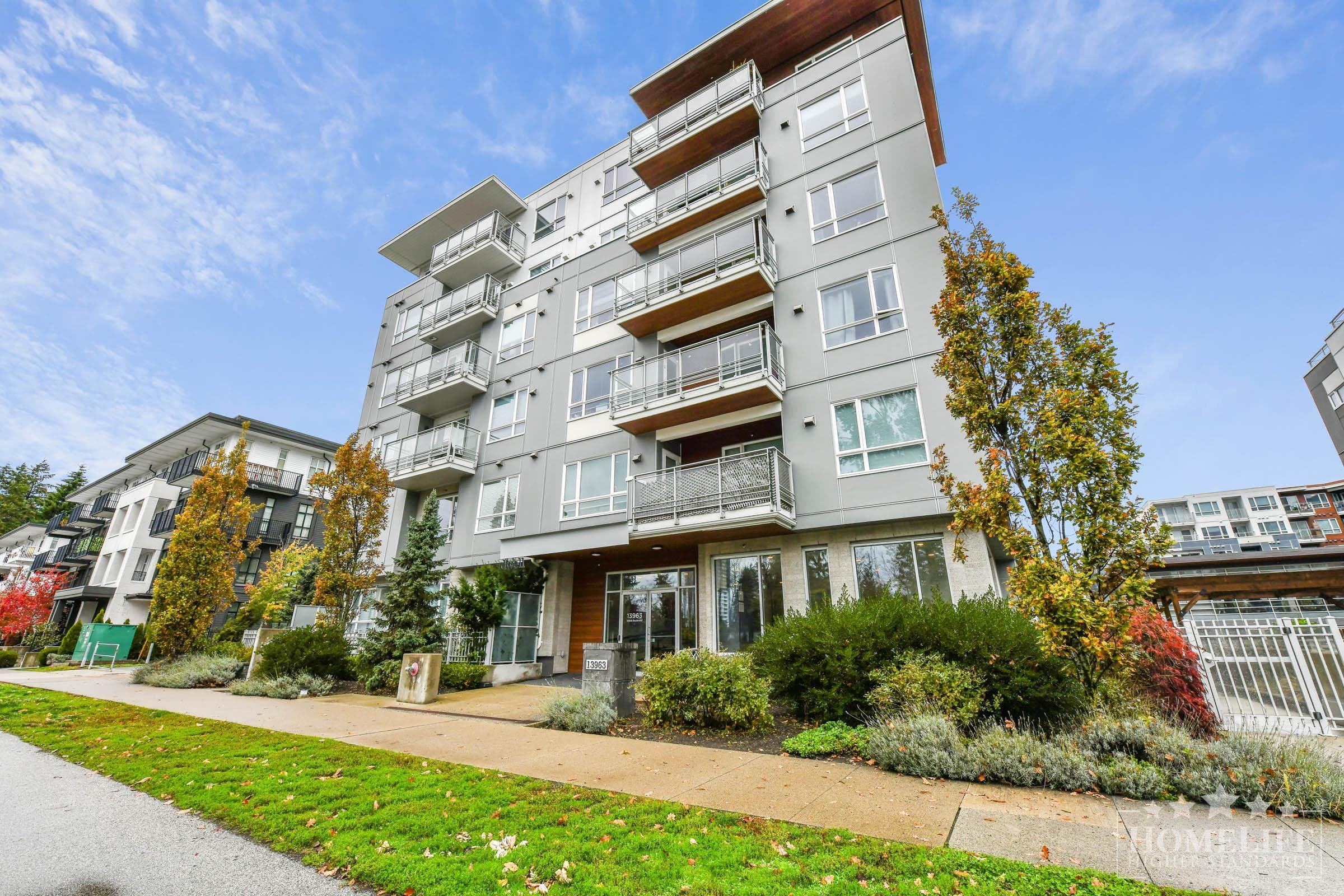 205 - 13963 105 Boulevard, Surrey