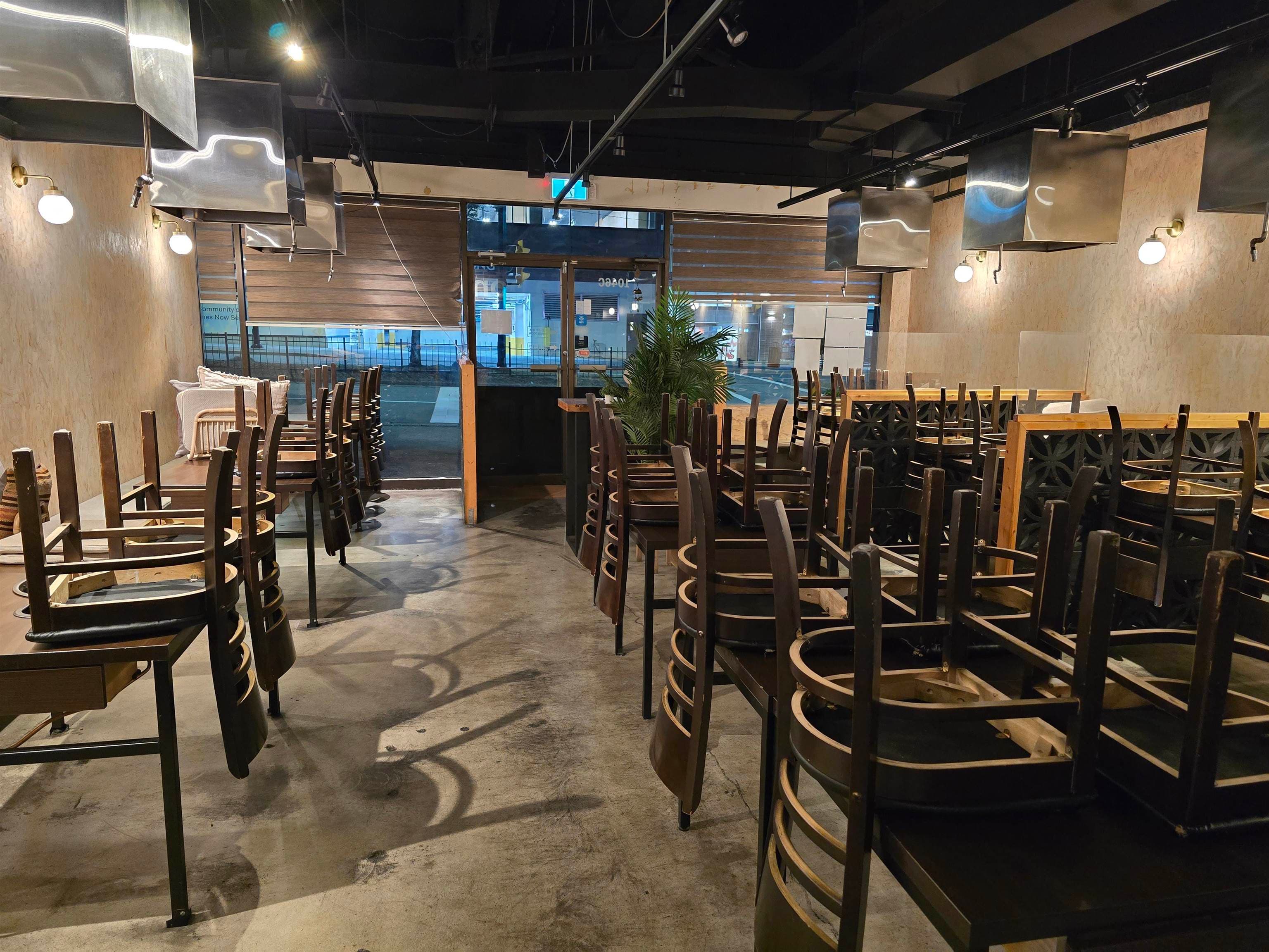 1046C AUSTIN AVENUE — photo 1