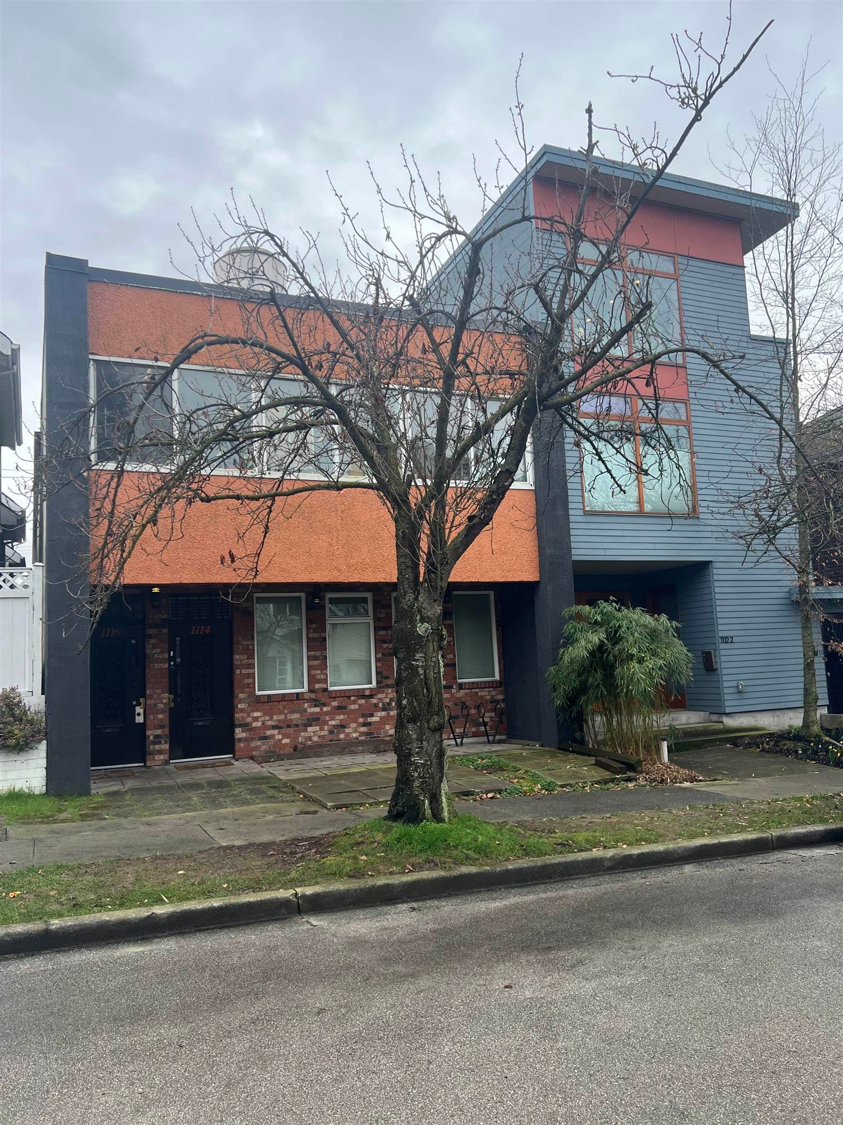 1114 E PENDER STREET — photo 3