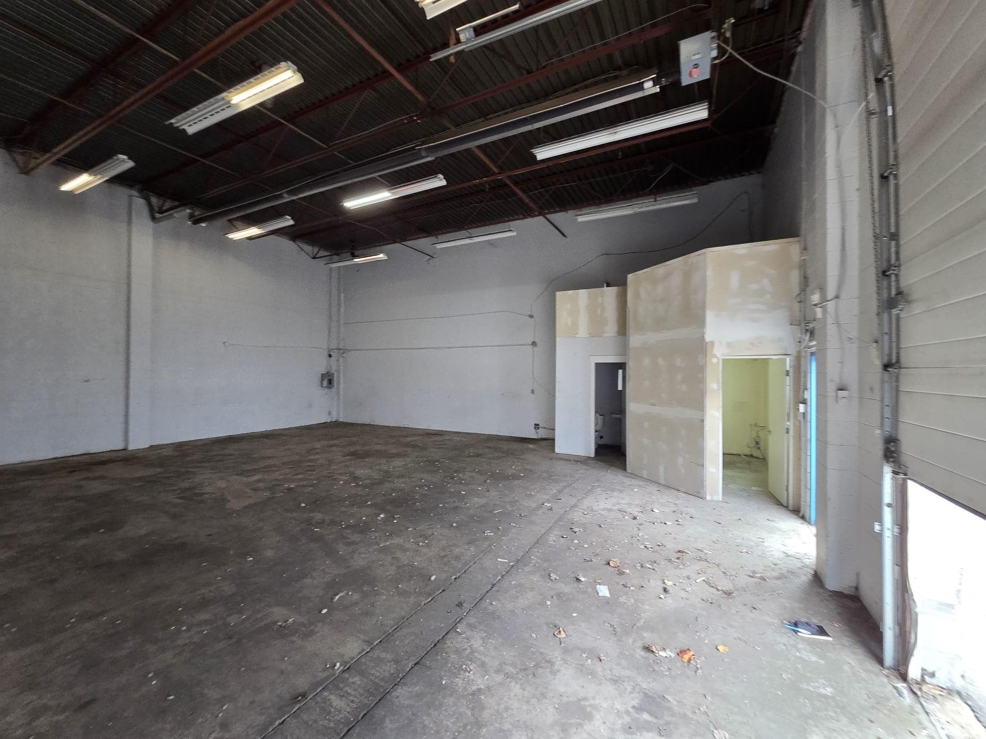 1 20081 INDUSTRIAL AVENUE — photo 4