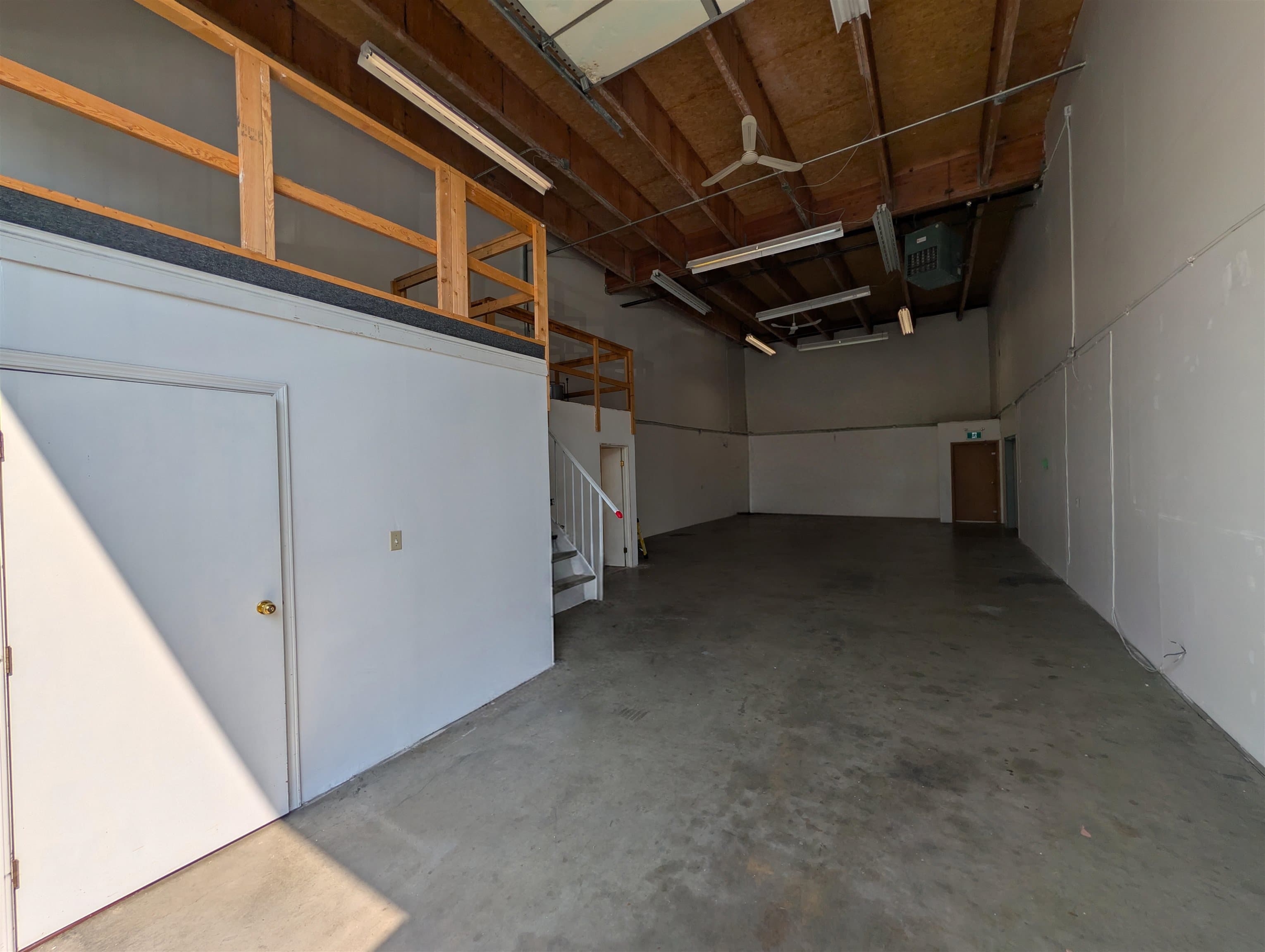 102 19331 ENTERPRISE WAY — photo 5