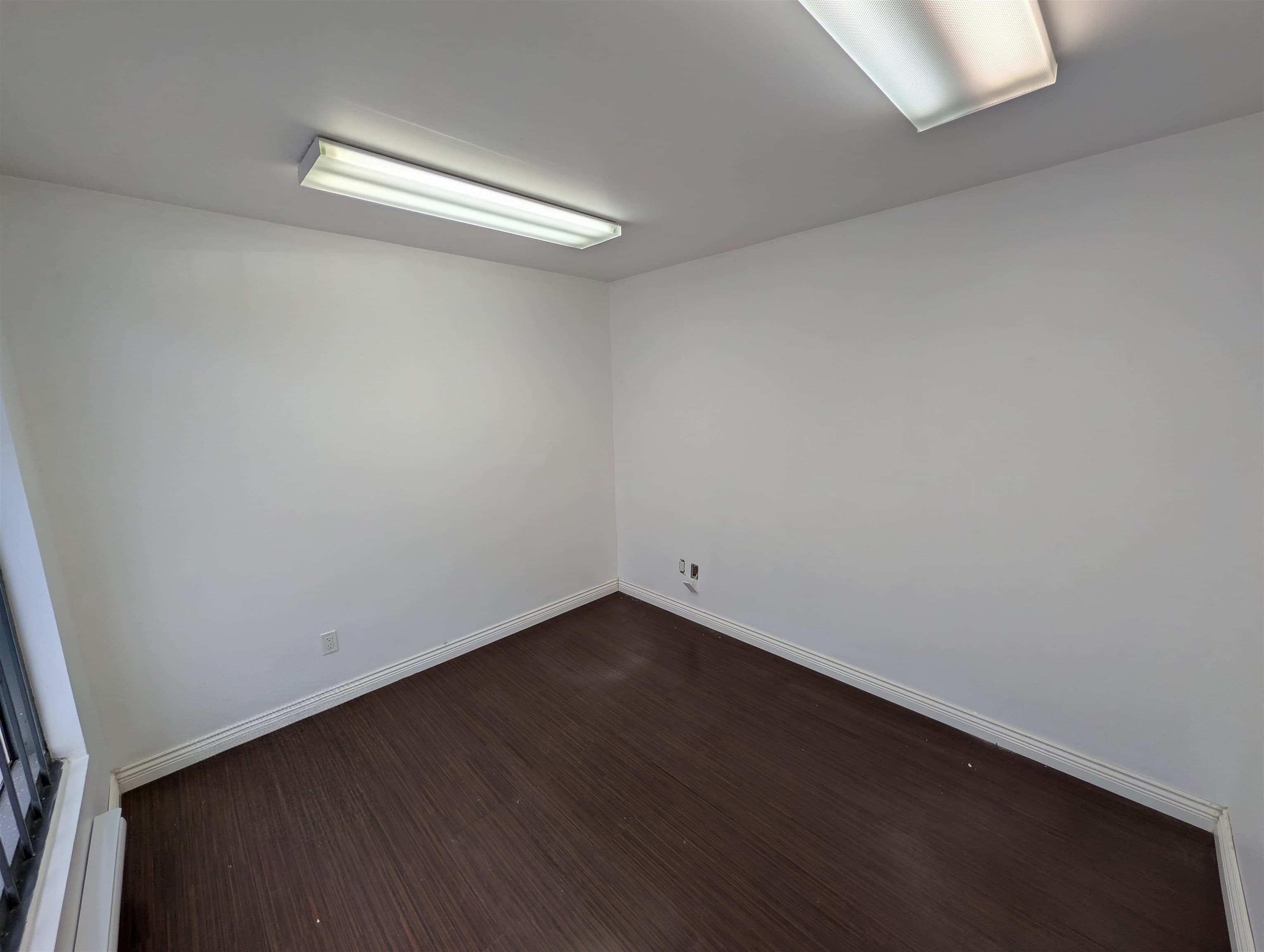 102 19331 ENTERPRISE WAY — photo 4