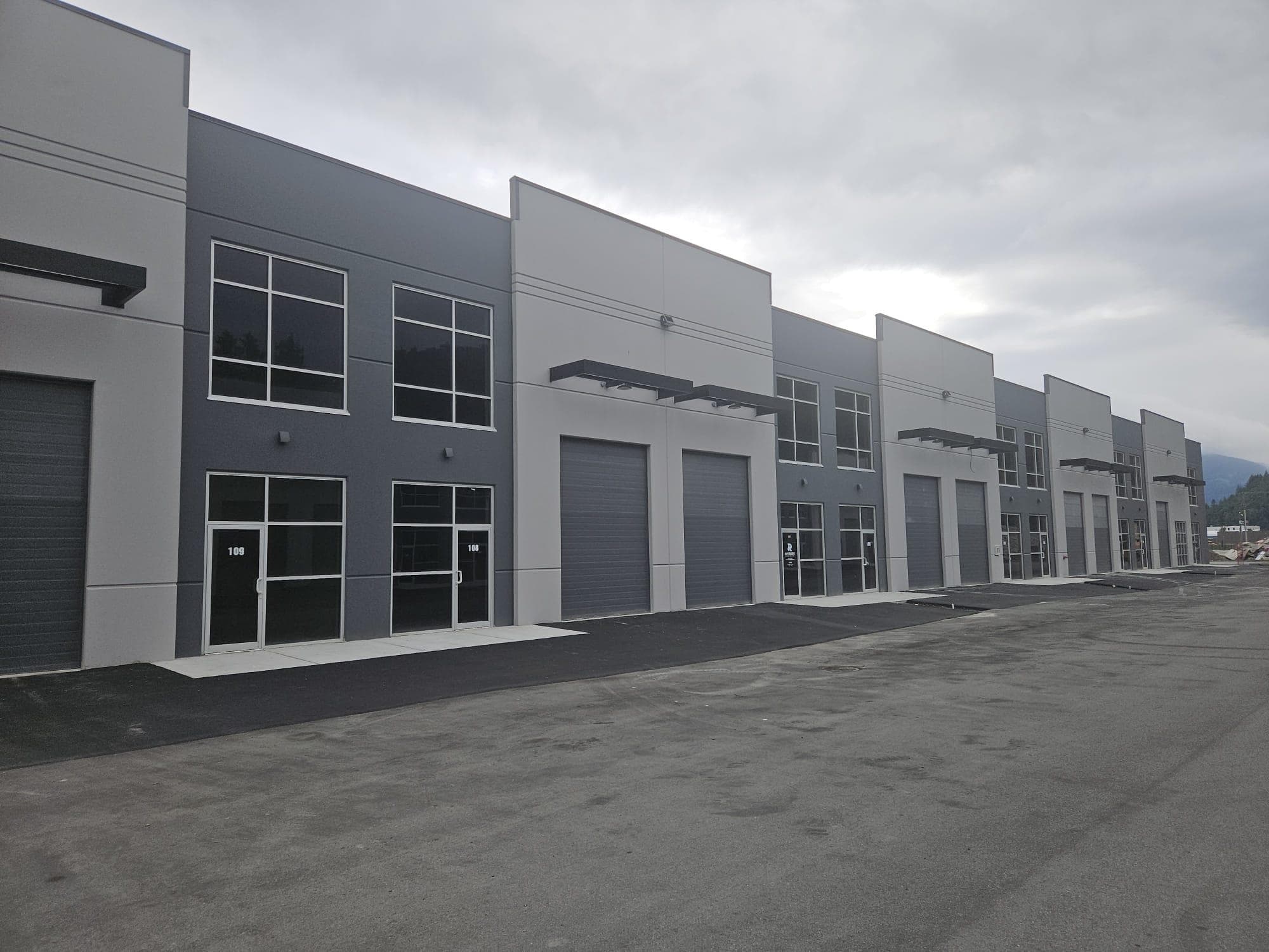208 7990 LICKMAN ROAD — photo 5