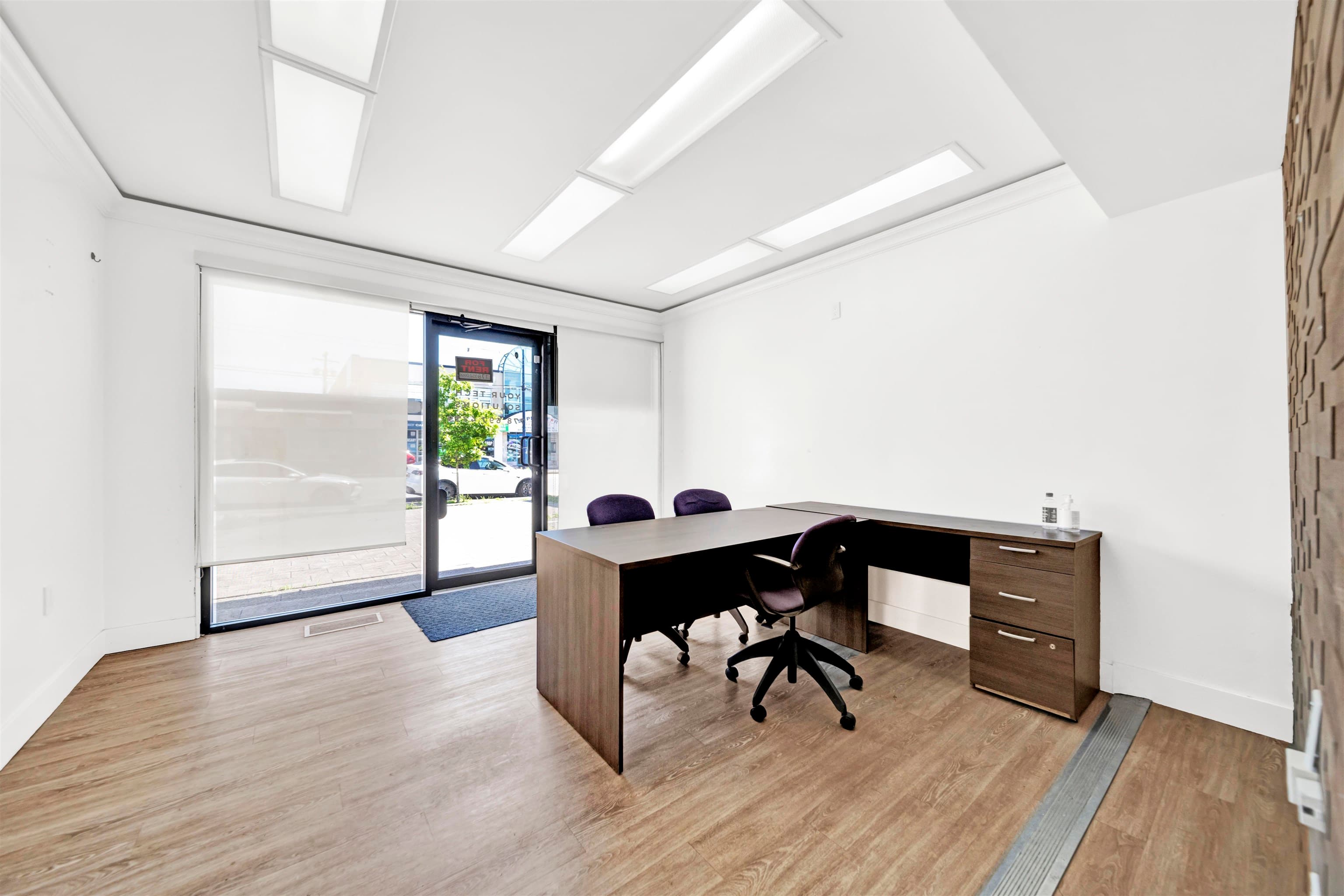 6625 FRASER STREET — photo 1