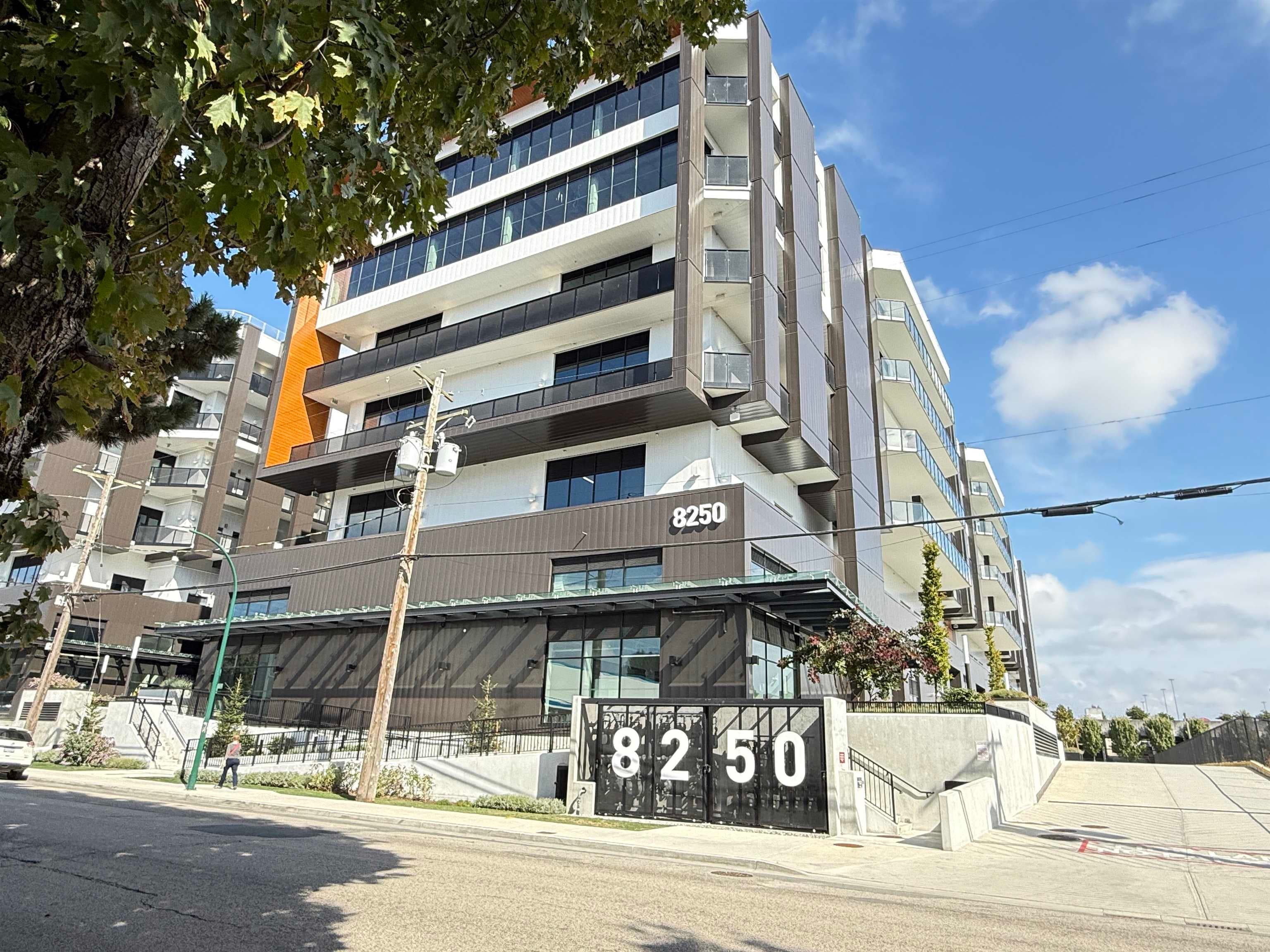 460 8250 MANITOBA STREET — photo 1
