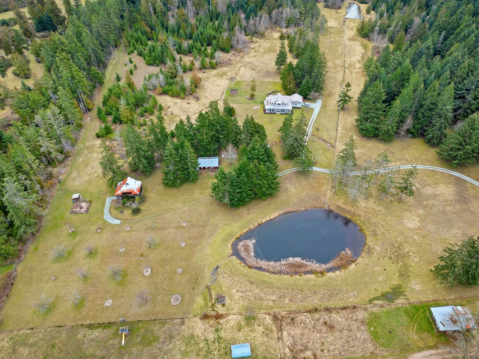 455 Anne Road, Mayne Island
