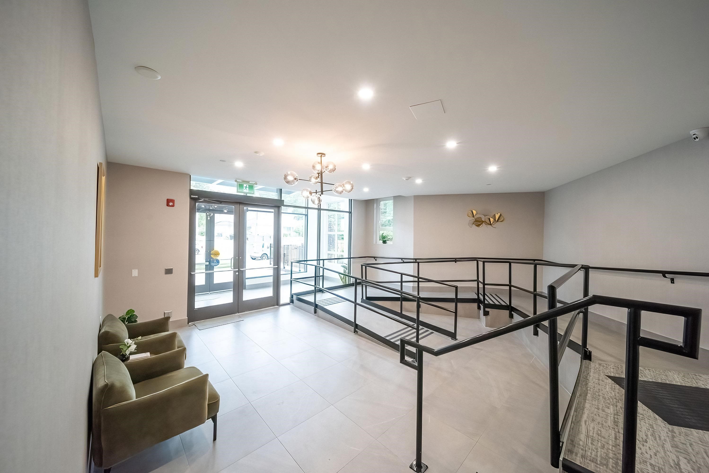 520 - 13968 Laurel Drive, Surrey, V3T 0S9 — photo 2