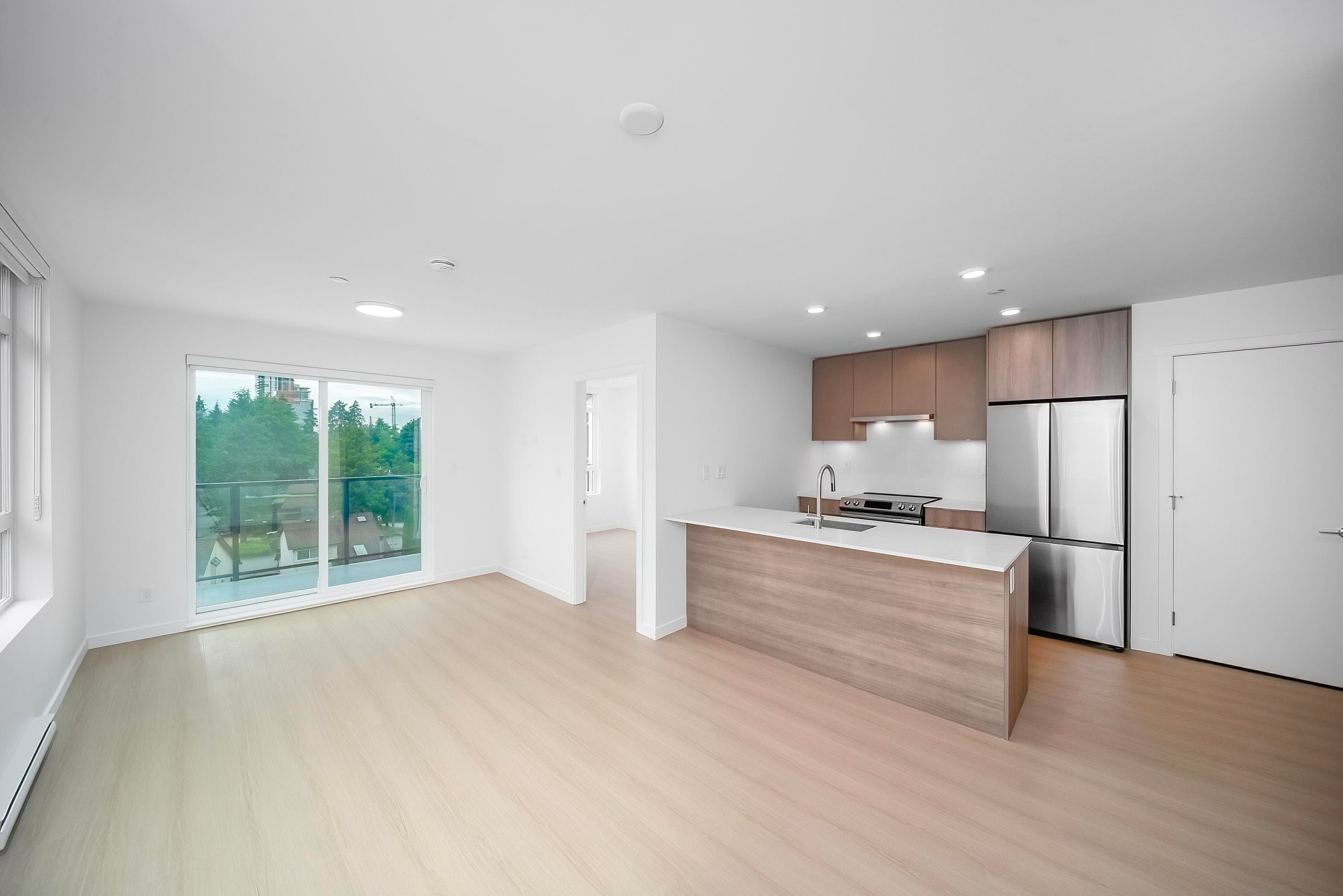 520 - 13968 Laurel Drive, Surrey, V3T 0S9 — photo 3