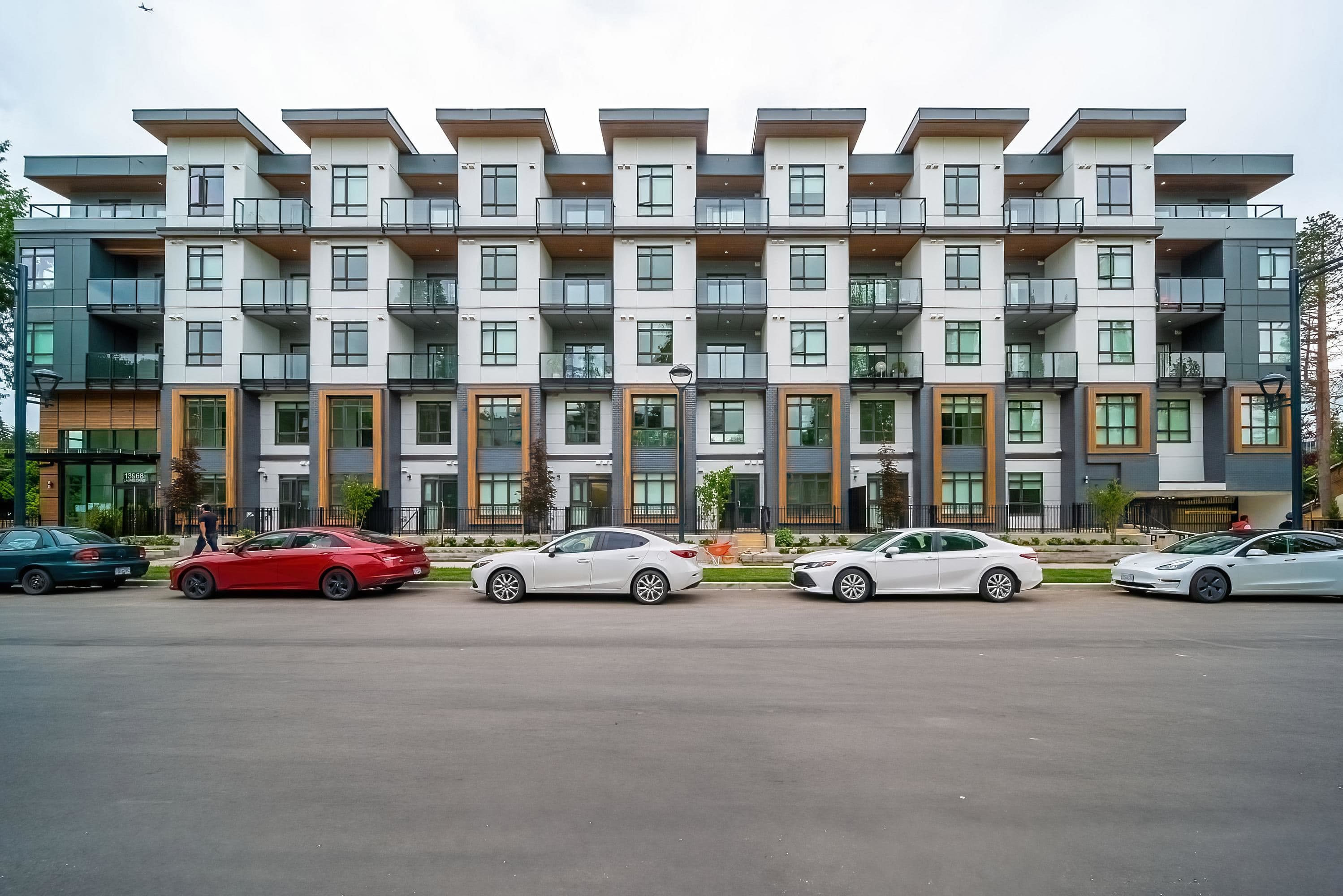520 - 13968 Laurel Drive, Surrey, V3T 0S9 — photo 1