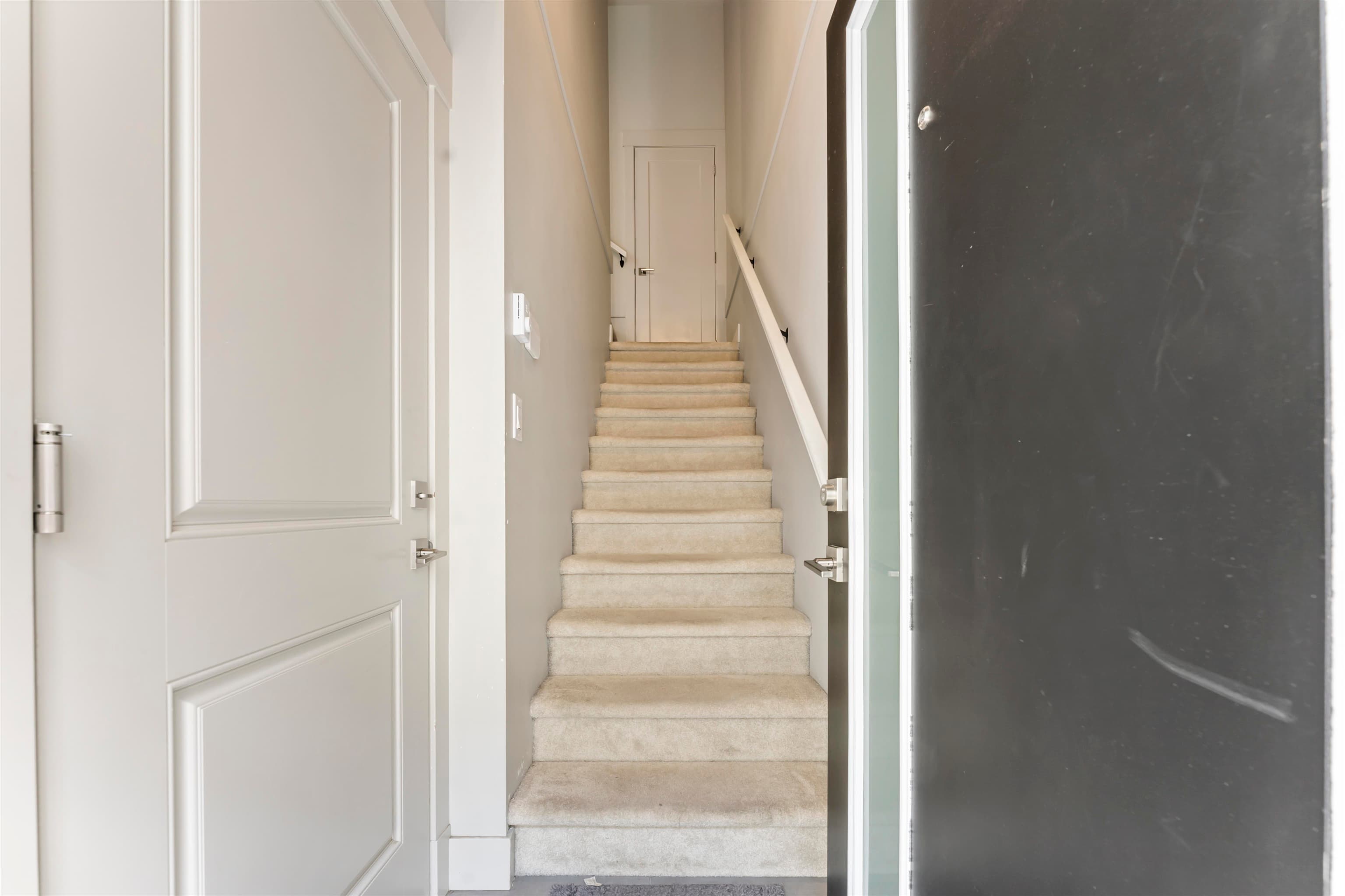 16 - 14499 64 Avenue, Surrey, V3S 1X5 — photo 3