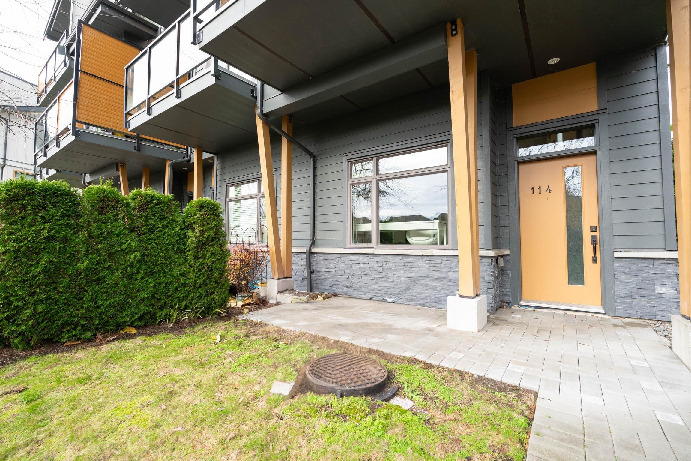 114 - 3525 Chandler Street, Coquitlam, V3E 0L9 — photo 1