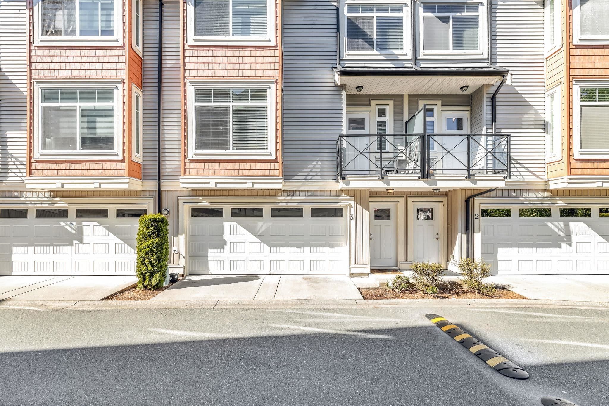 3 - 12091 70 Avenue, Surrey, V3W 1A6 — photo 3