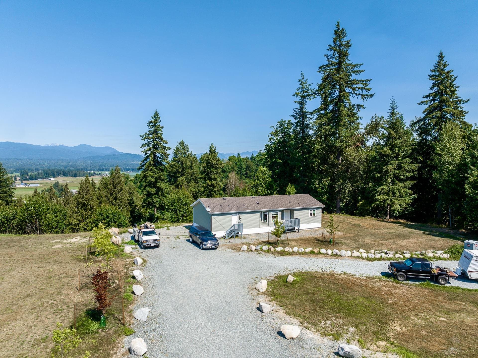 7039 272 Street, Langley, V4W 1R3 — photo 5
