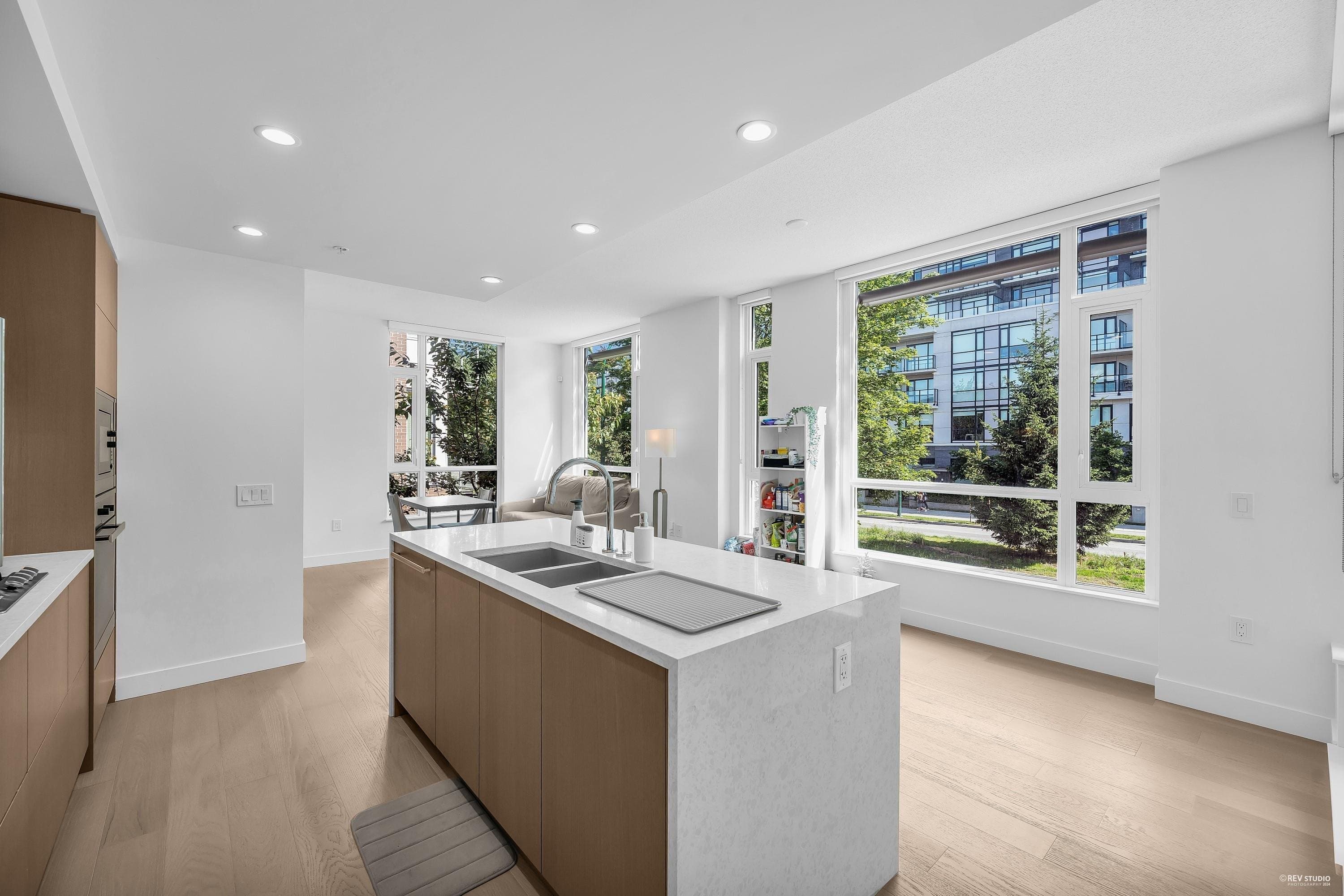 210 - 469 W King Edward Avenue, Vancouver, V5Y 2J3 — photo 2