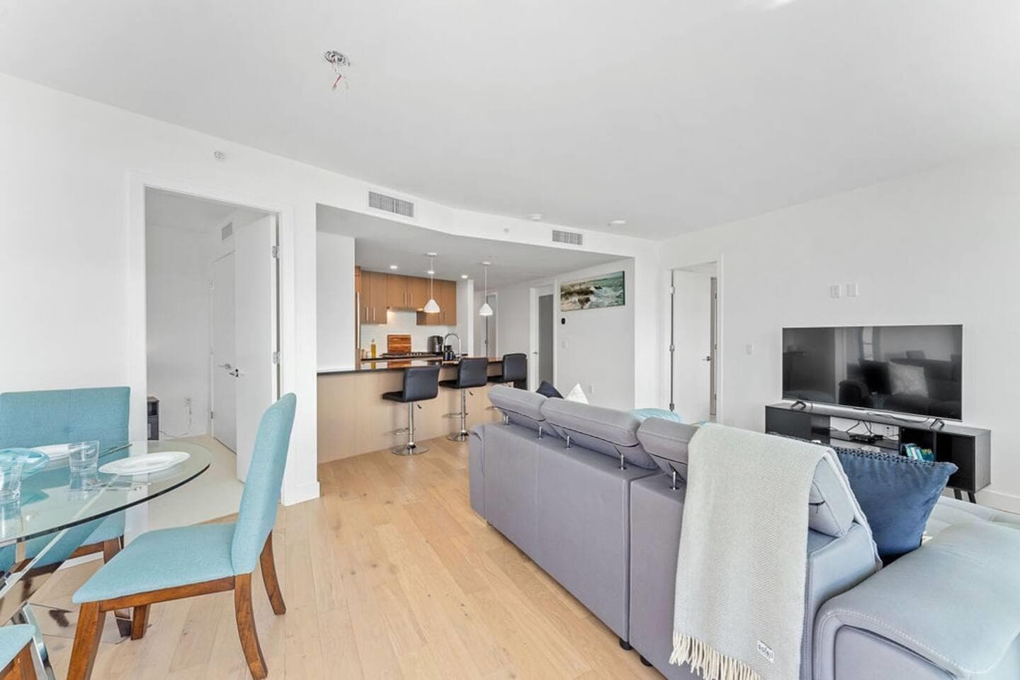 508 - 1588 Johnston Road, White Rock, V4B 0C5 — photo 5