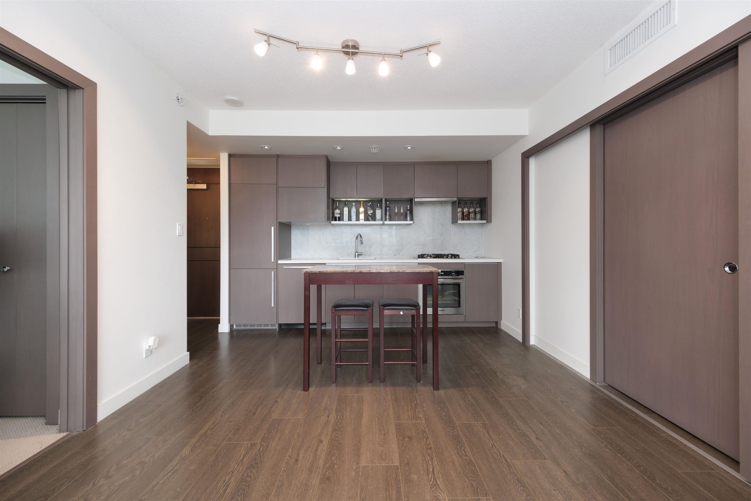 1115 - 68 Smithe Street, Vancouver, V6B 0P4 — photo 2