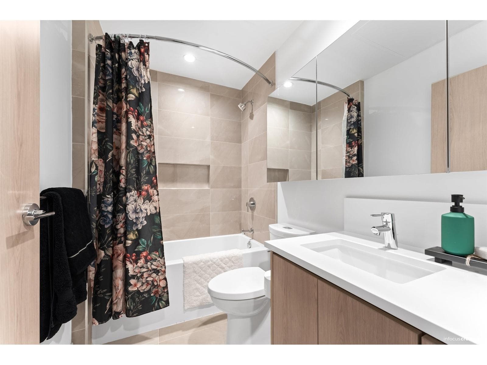 3309 - 10750 135a Street, Surrey, V3T 2X6 — photo 3