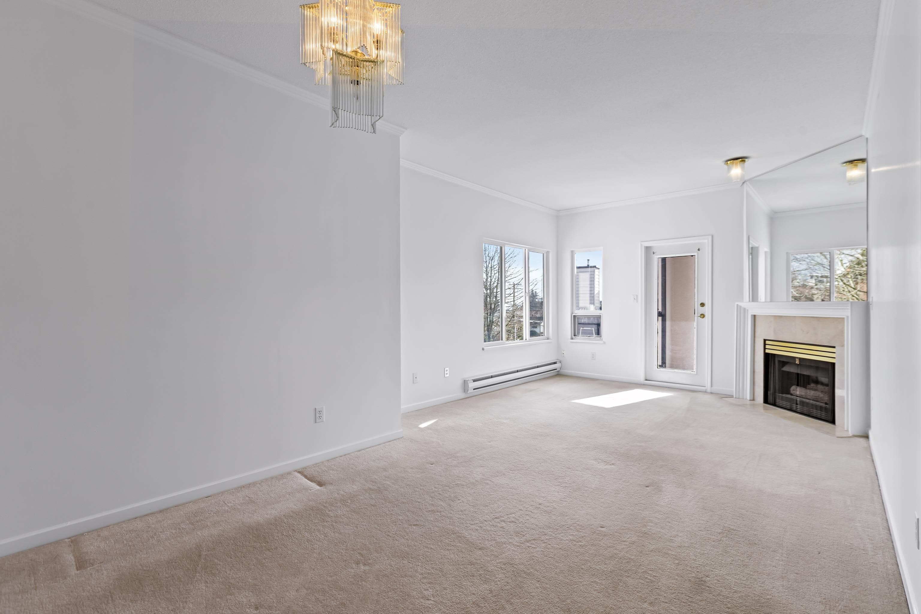 311 - 1533 Best Street, White Rock, V4B 4E9 — photo 5