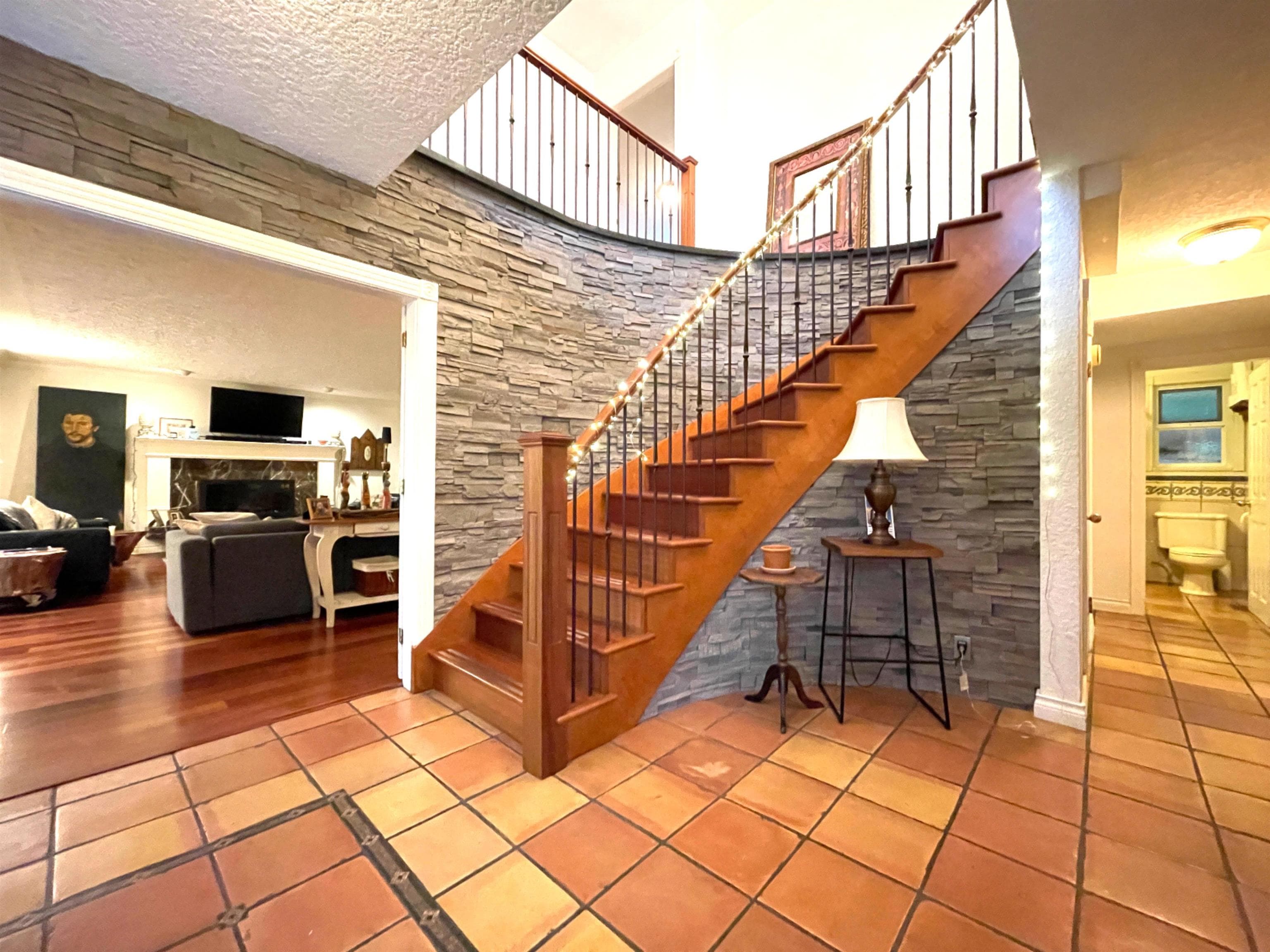 906 Pacific Drive, Delta, V4M 2K3 — photo 2