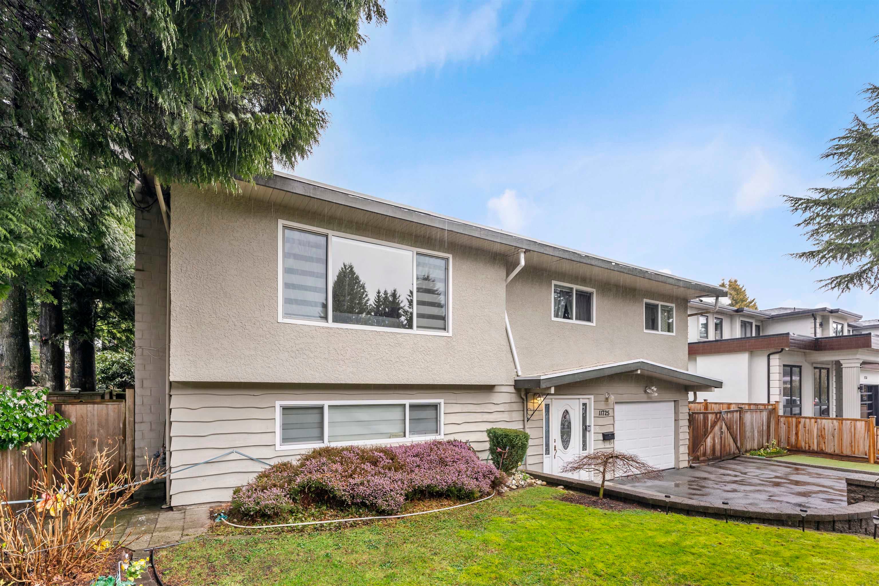 11725 83a Avenue, Delta, V4C 2J9 — photo 2