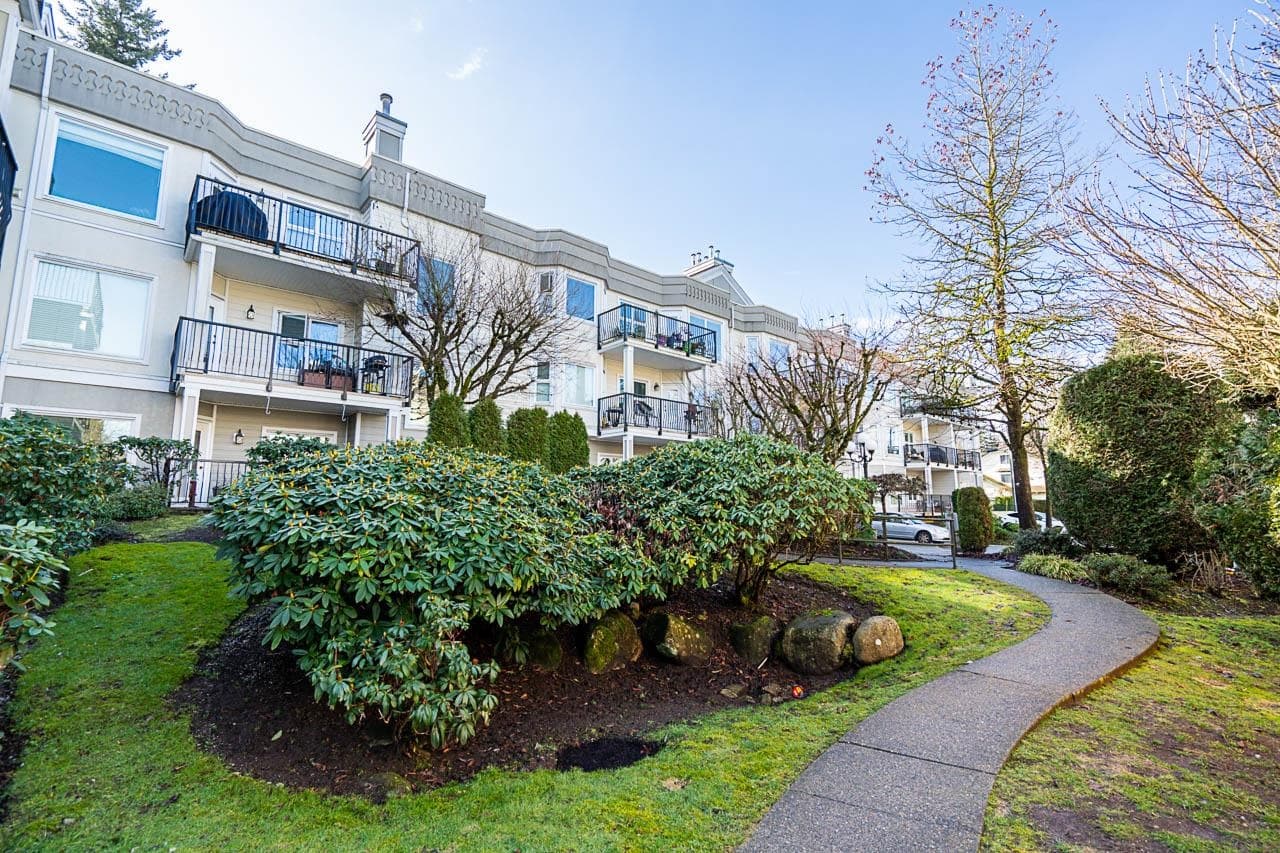 312 - 10320 156 Street, Surrey, V3R 4L8 — photo 3