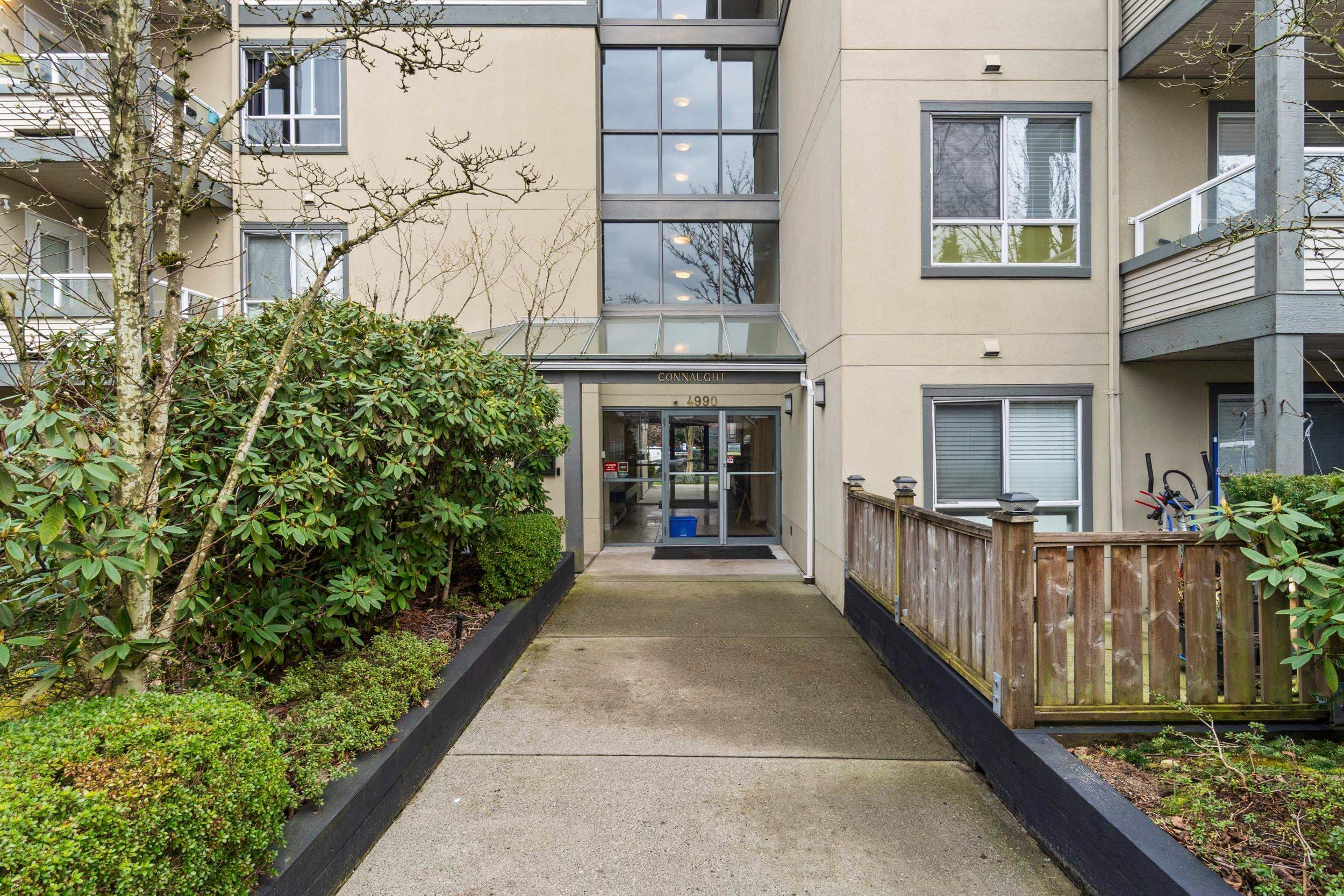 301 - 4990 Mcgeer Street, Vancouver, V5R 6C1 — photo 2