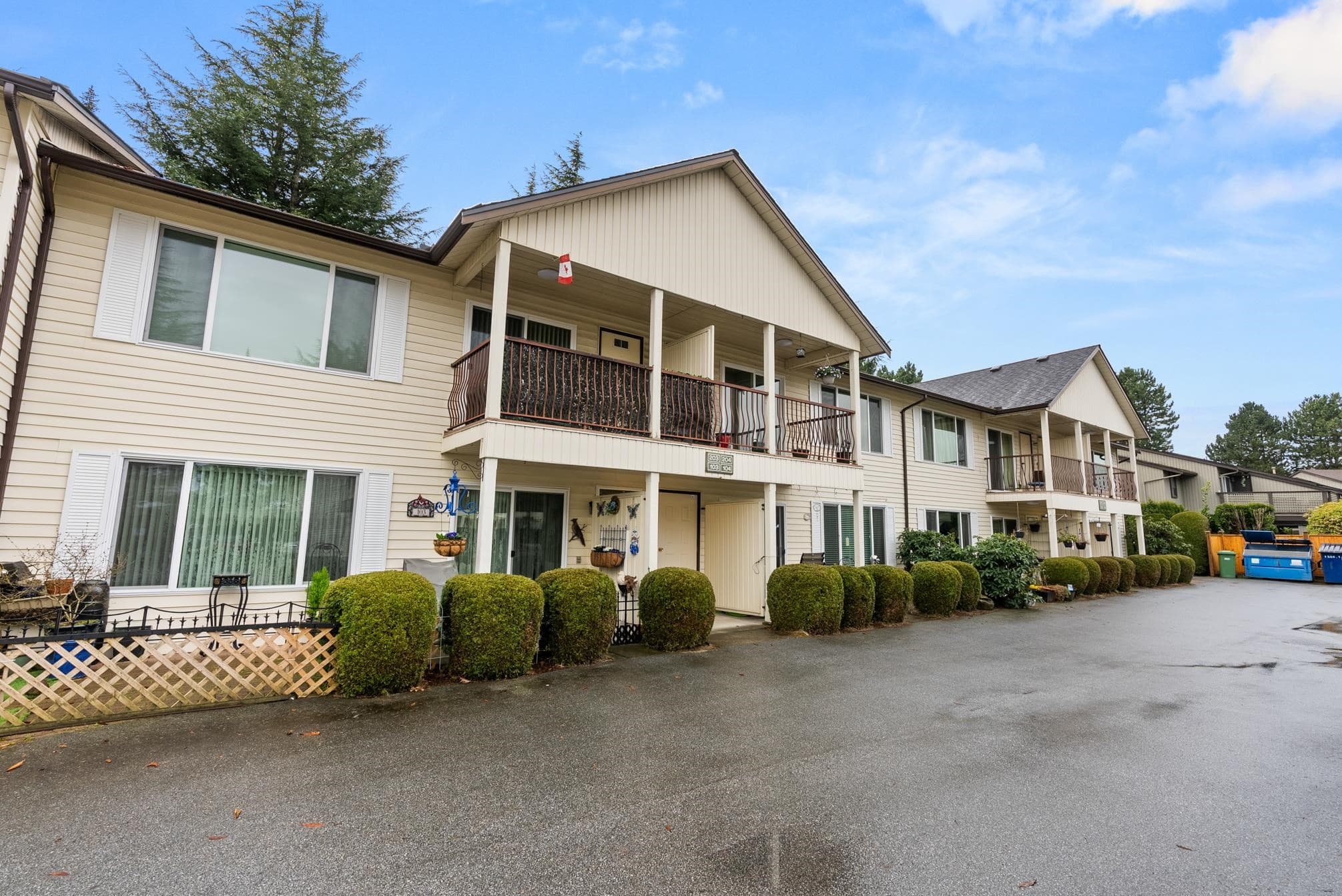 203 - 2853 W Bourquin Crescent, Abbotsford, V2S 6H6 — photo 3