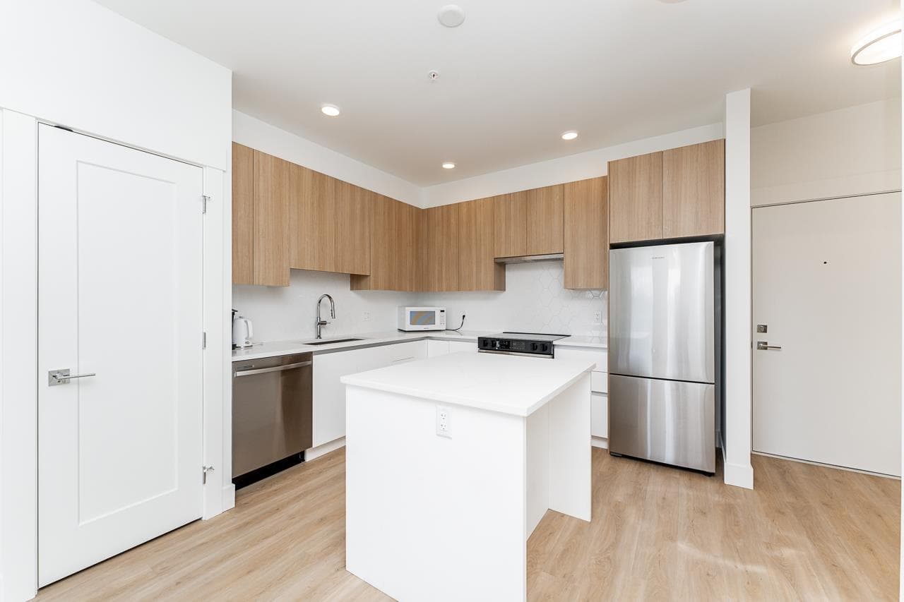 305 - 11907 223 Street, Maple Ridge, V2X 4P9 — photo 2