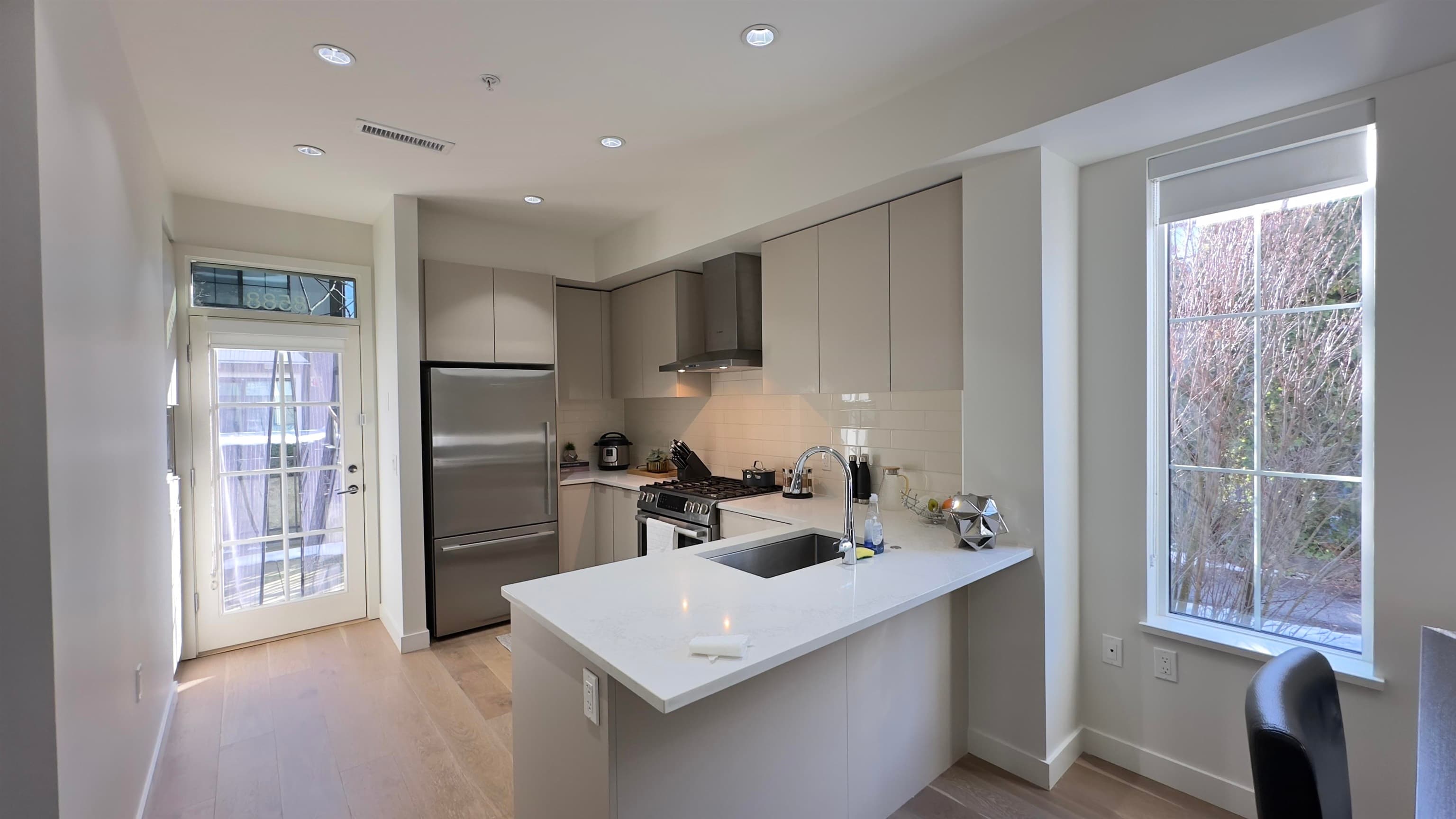 8588 Osler Street, Vancouver, V6P 0G4 — photo 4