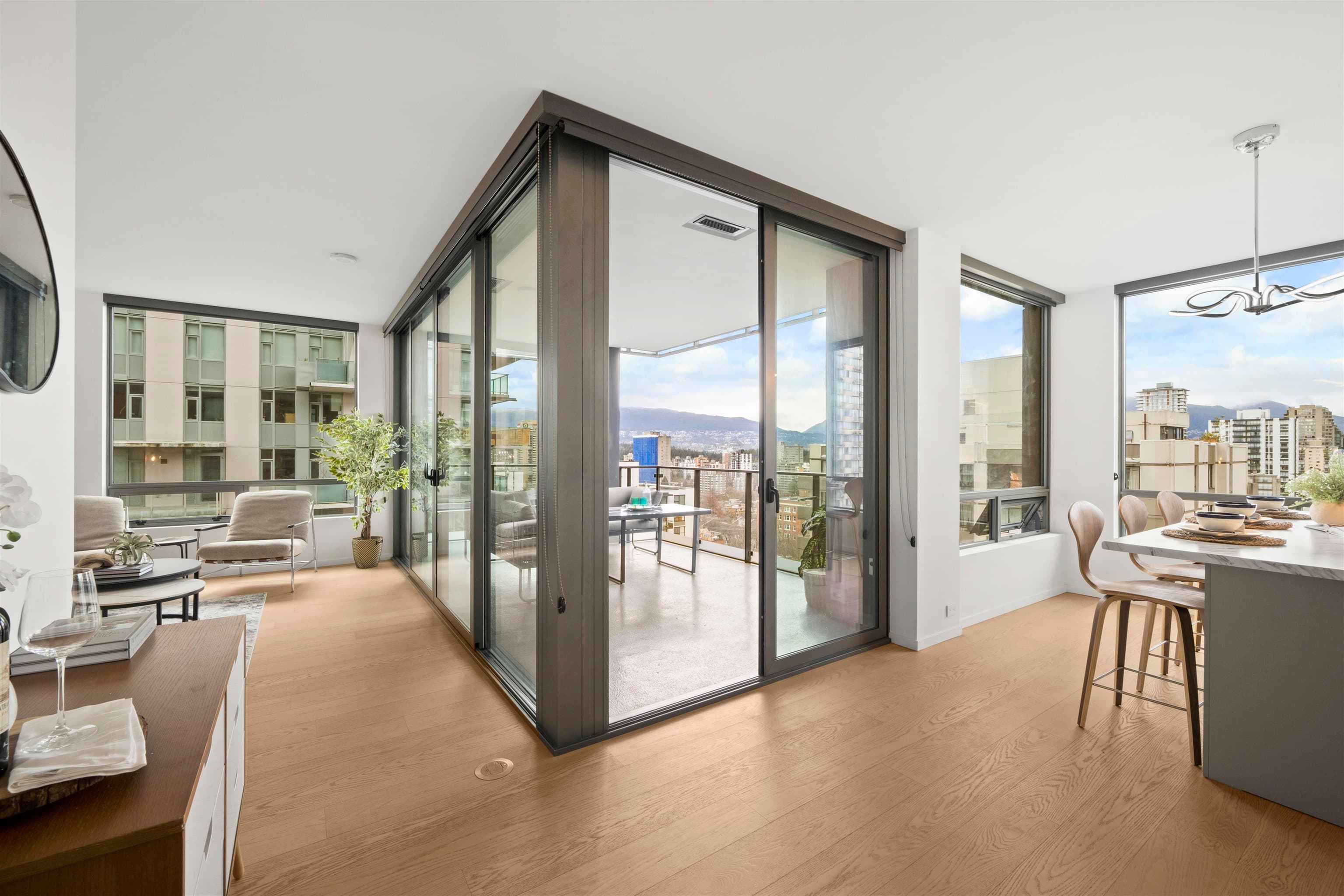 1004 - 1171 Jervis Street, Vancouver, V6E 0C9 — photo 1