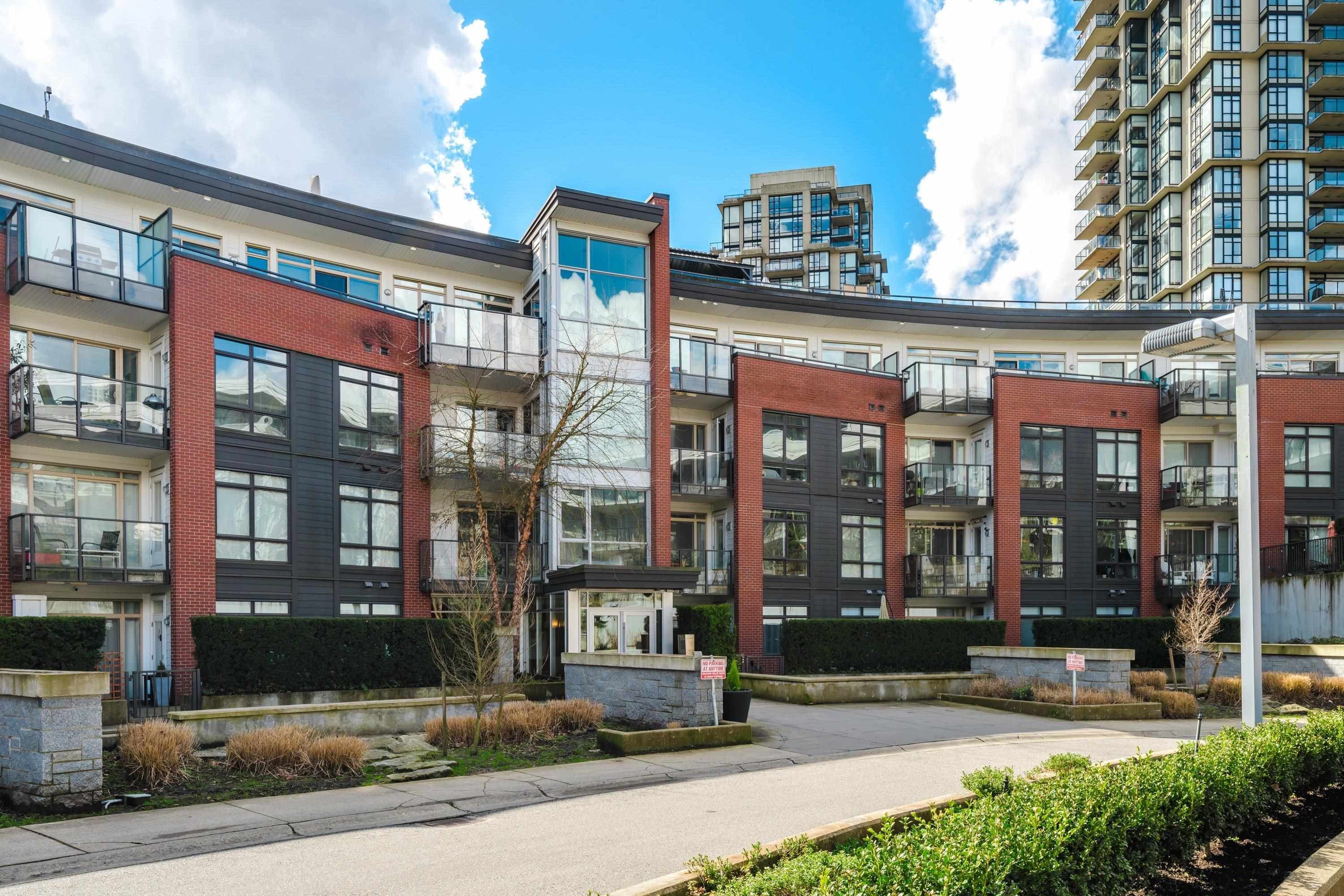 205 - 20 E Royal Avenue, New Westminster, V3L 0G9 — photo 1