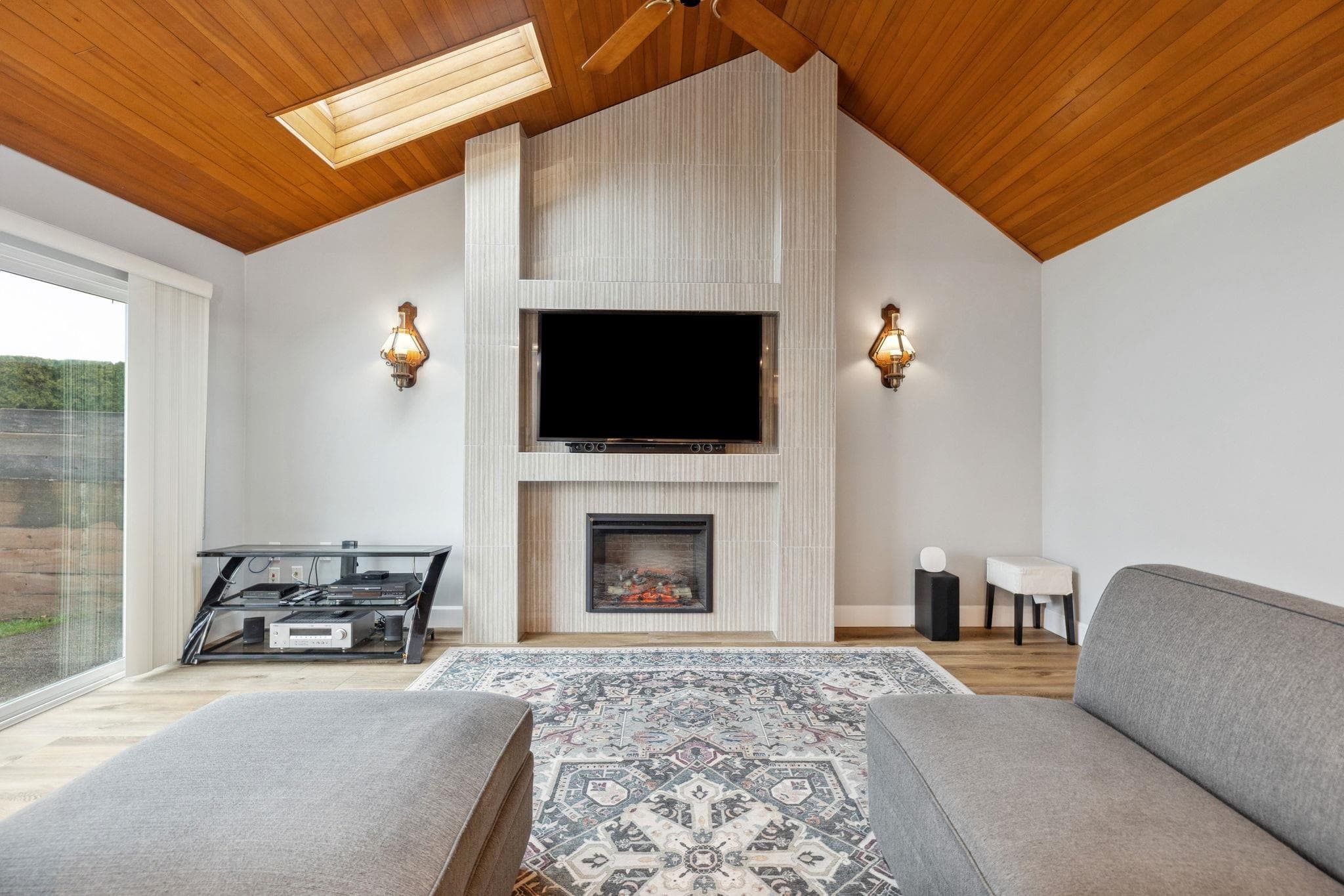 6171 Nicolle Place, Richmond