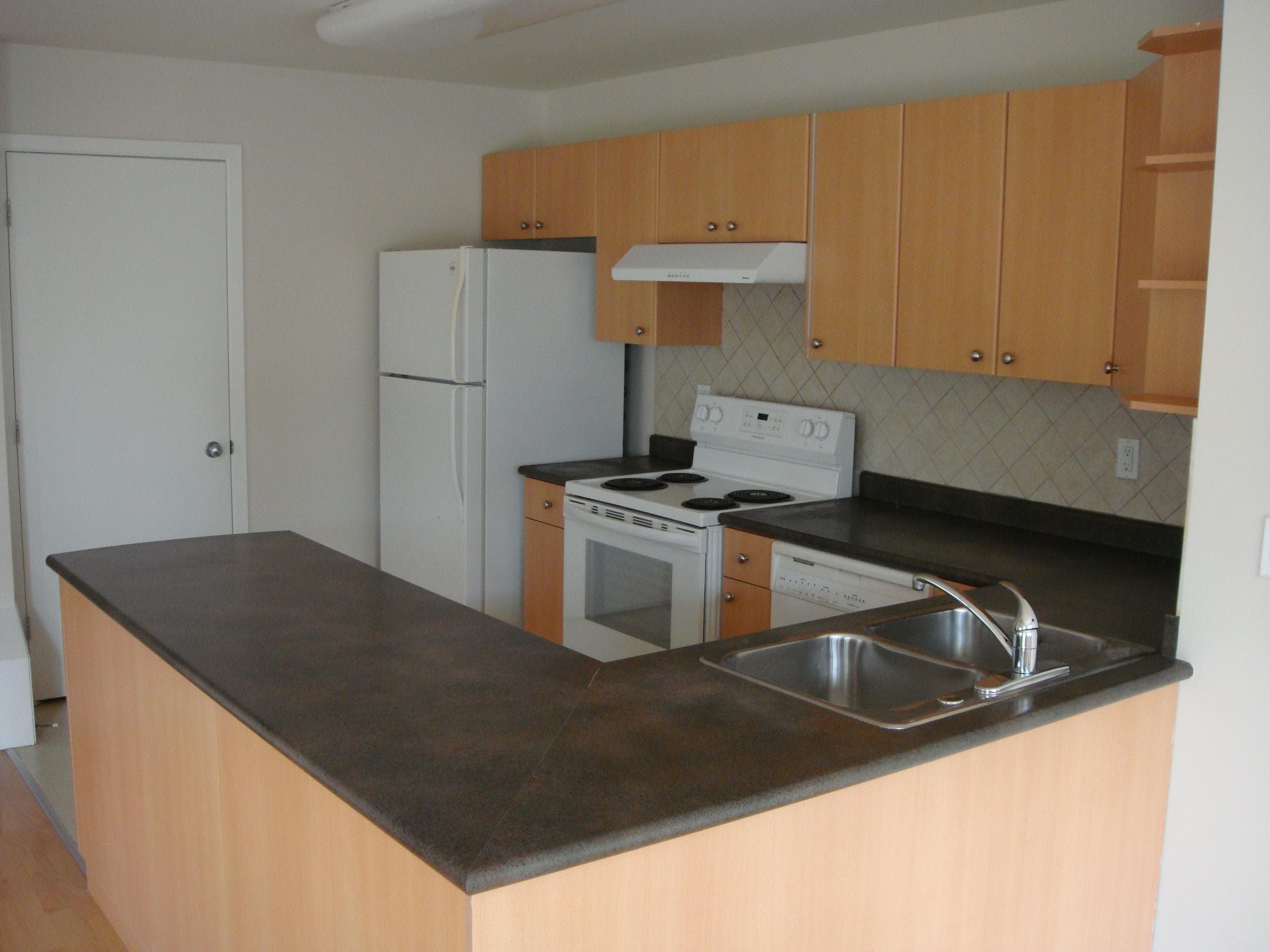 8412 Fremlin Street, Vancouver, V6P 3X2 — photo 2