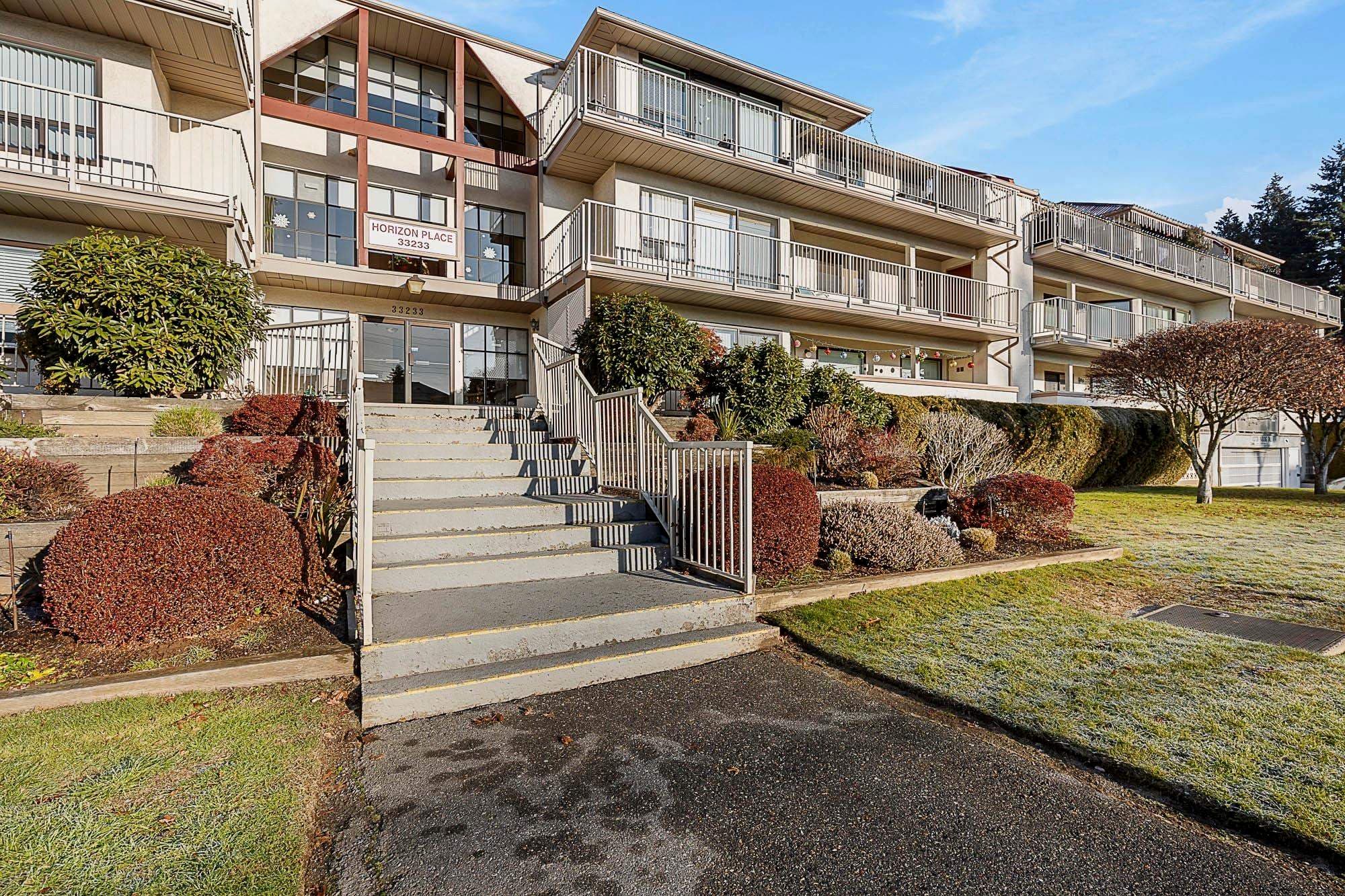 202 - 33233 E Bourquin Crescent, Abbotsford, V2S 1Y2 — photo 3