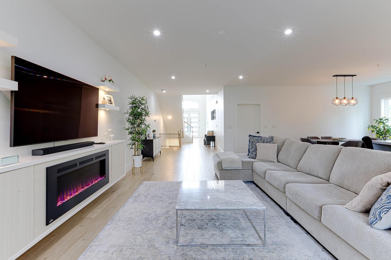 21133 River Road, Maple Ridge, V2X 2A1 — photo 5
