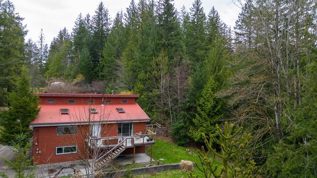 5899 Spriggs Road, Madeira Park