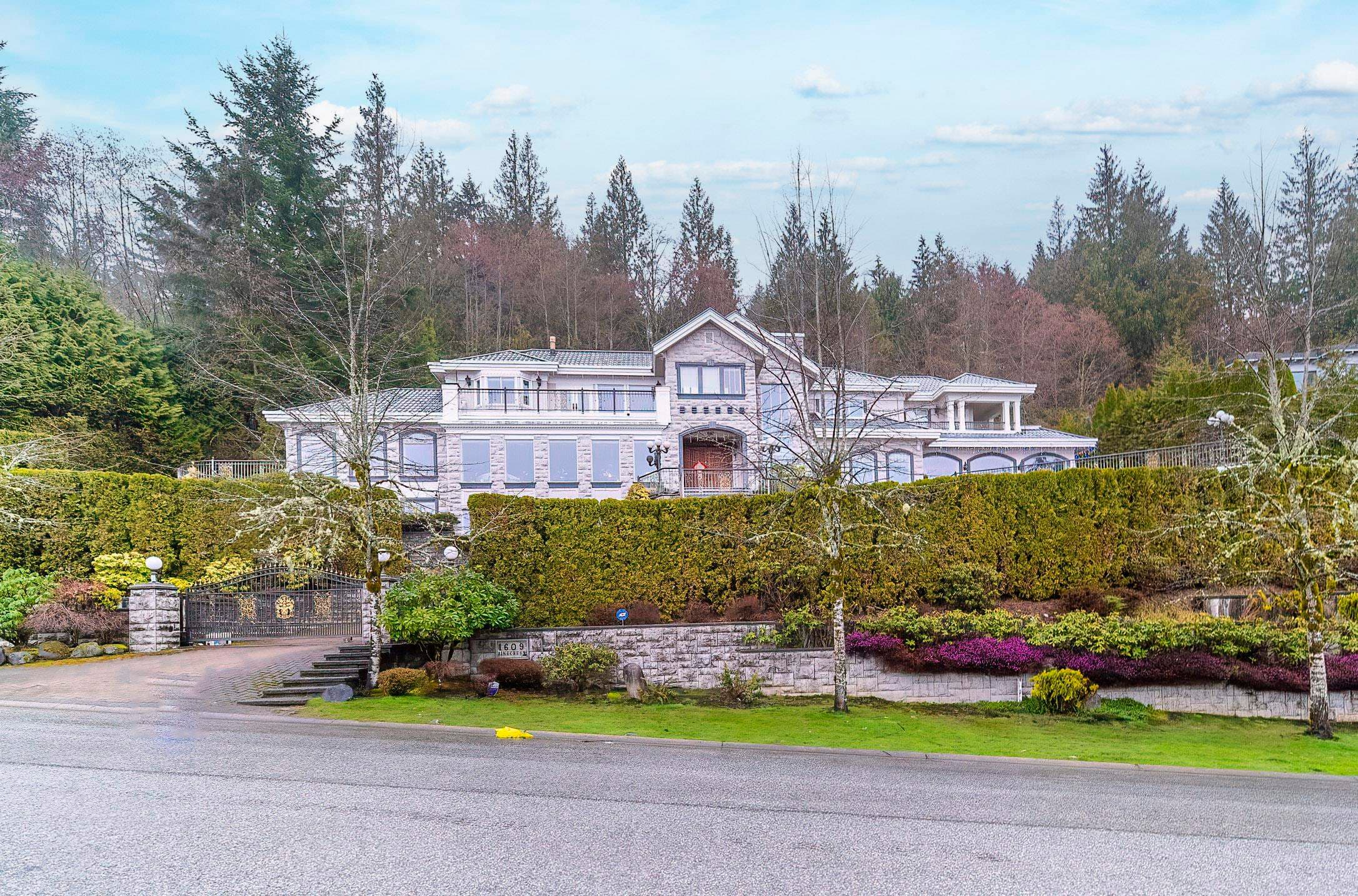 1609 Pinecrest Drive, West Vancouver, V7S 3H3 — photo 2