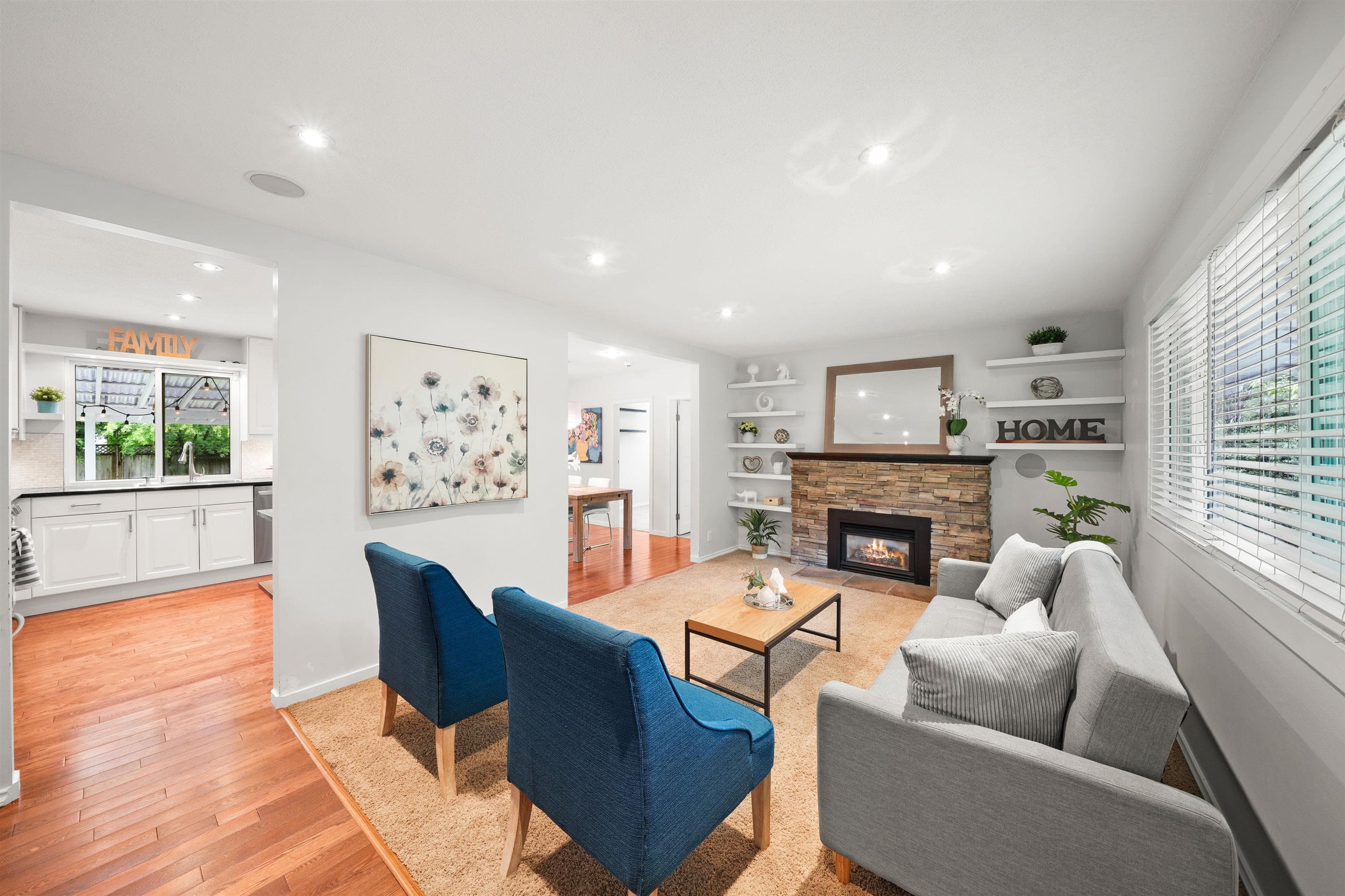3808 Cedar Drive, Port Coquitlam, V3B 3E3 — photo 3