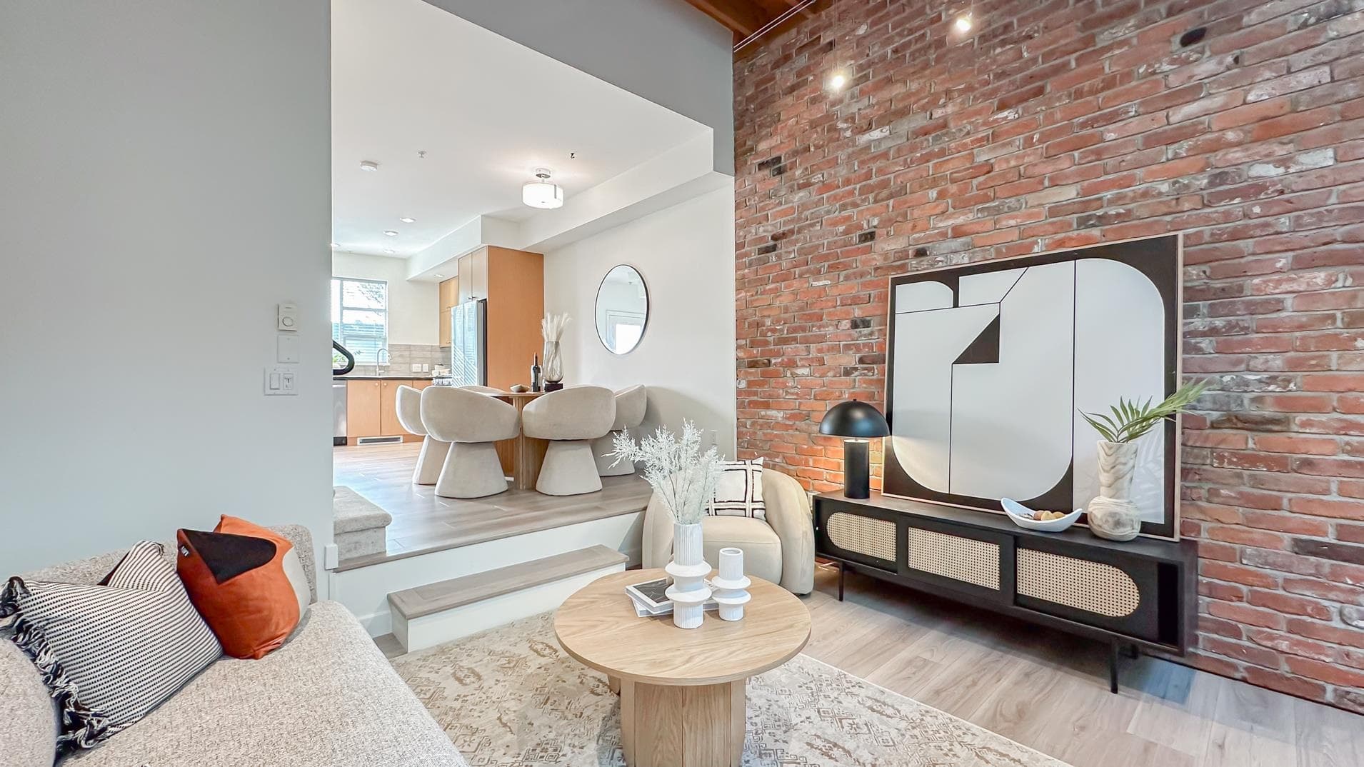 8890 Selkirk Street, Vancouver, V6P 4J8 — photo 3