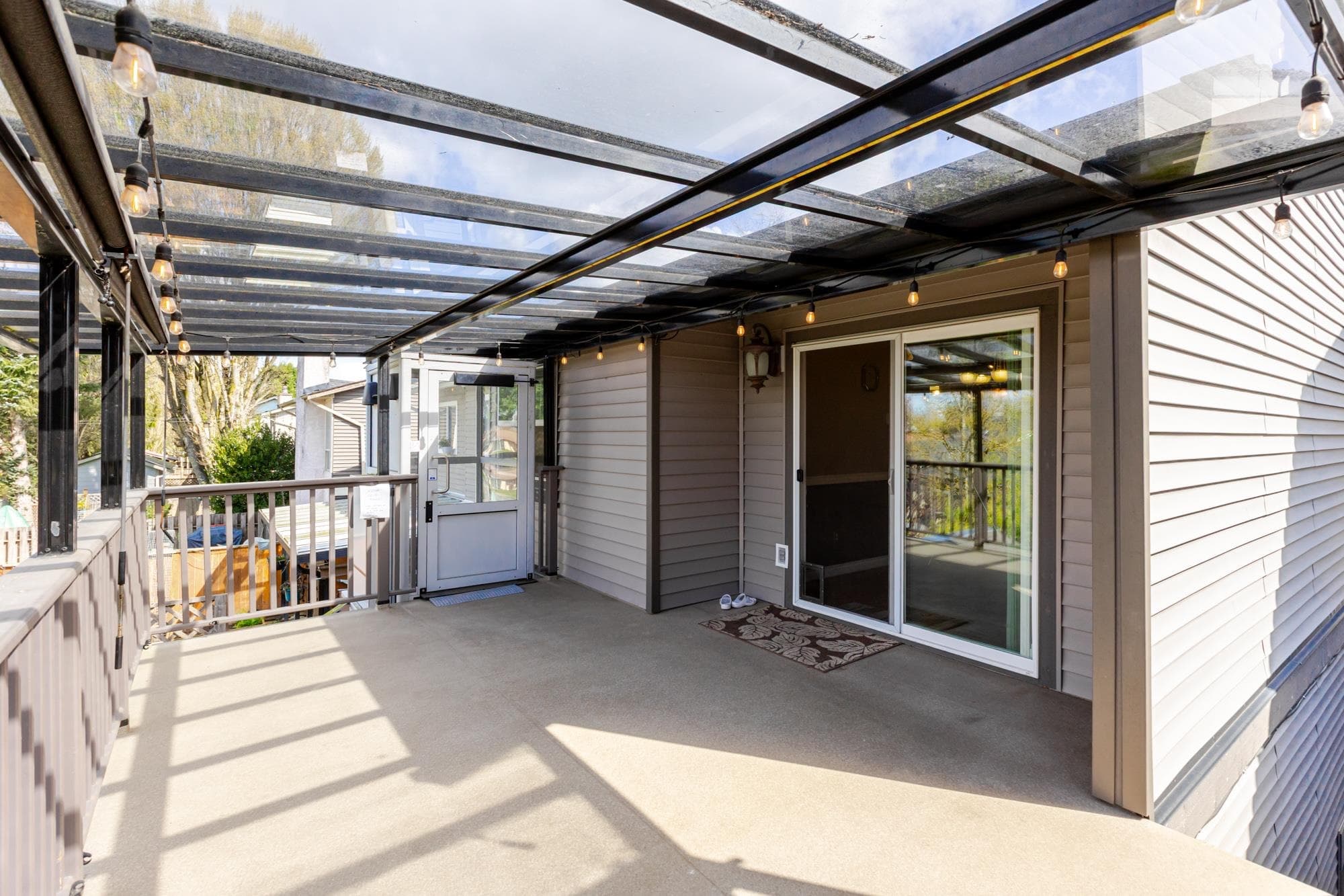 240 Davis Crescent, Langley, V4W 3K7 — photo 5