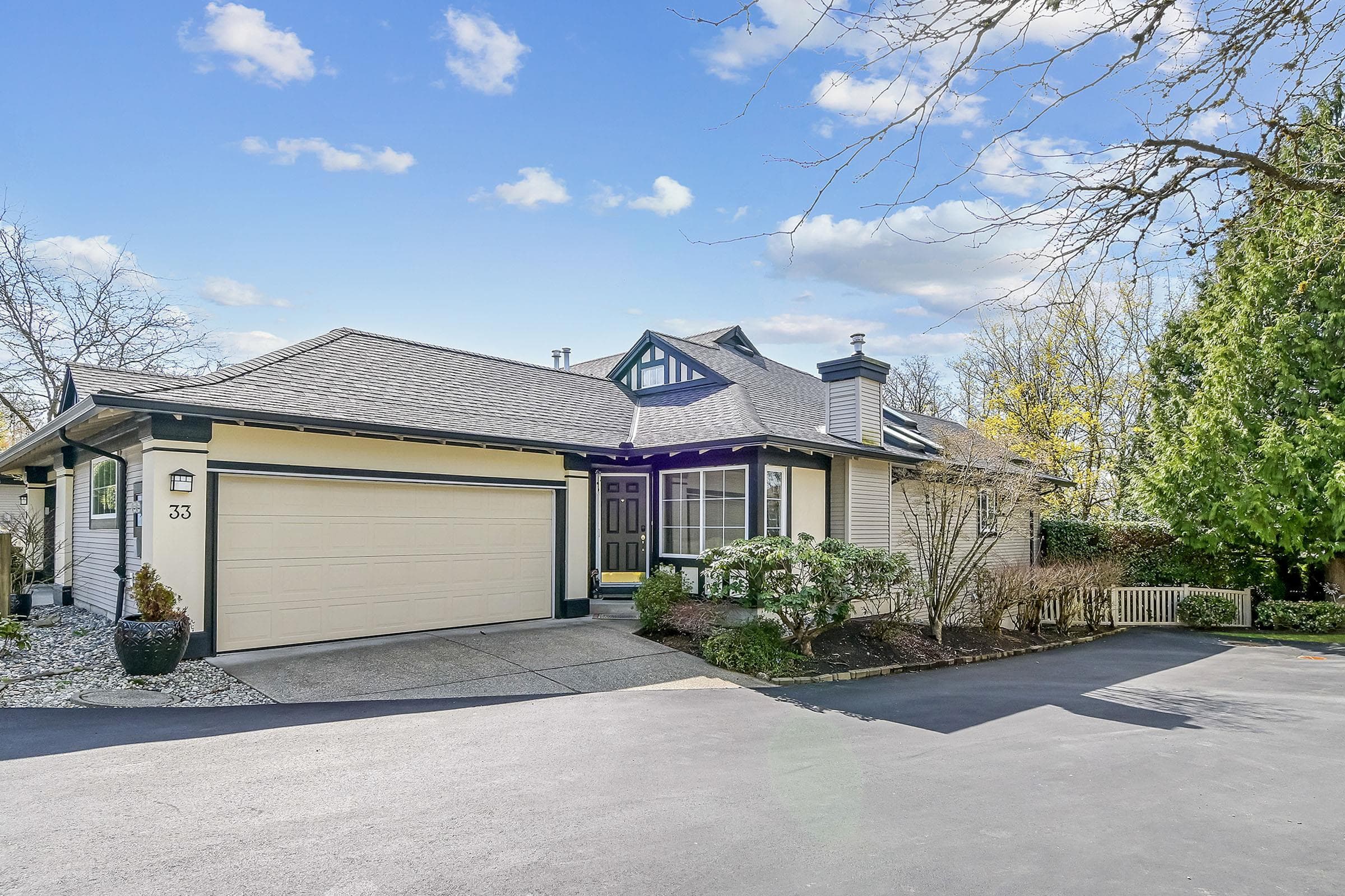 33 - 17917 68 Avenue, Surrey, V3S 9C8 — photo 2