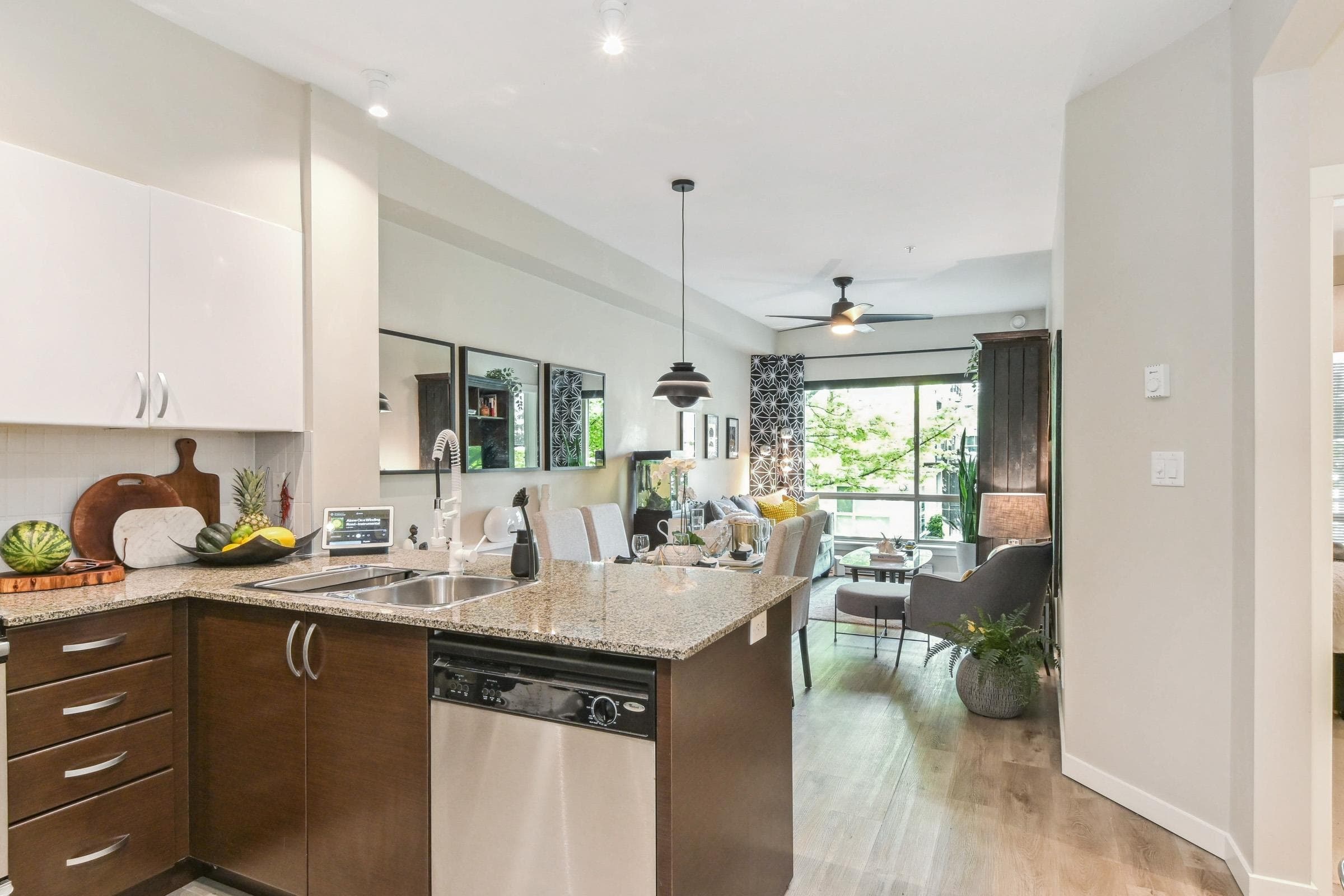 106 - 13789 107a Avenue, Surrey, V3T 0B8 — photo 4