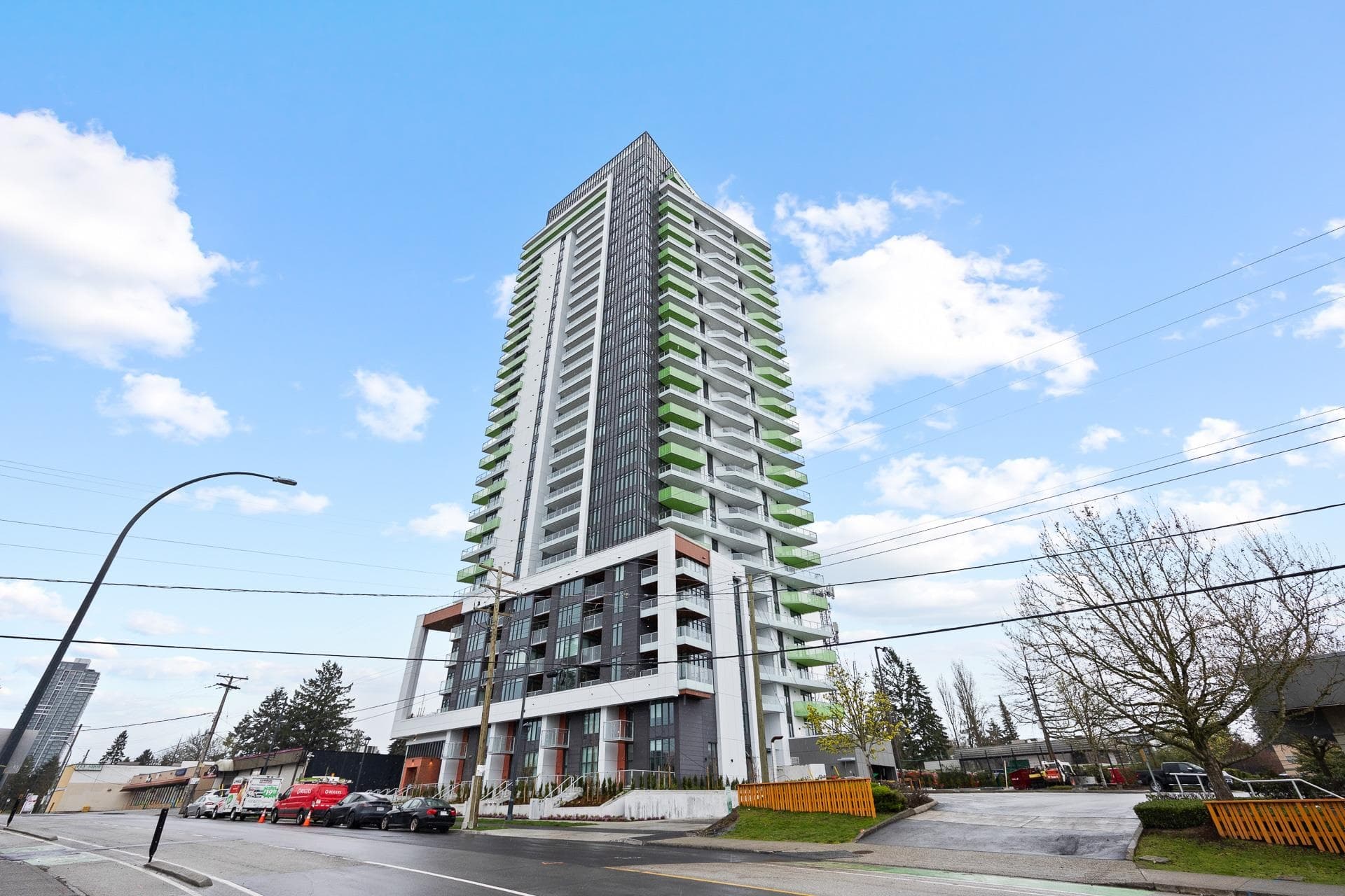 2407 - 10428 Whalley Boulevard, Surrey, V3T 1W6 — photo 1